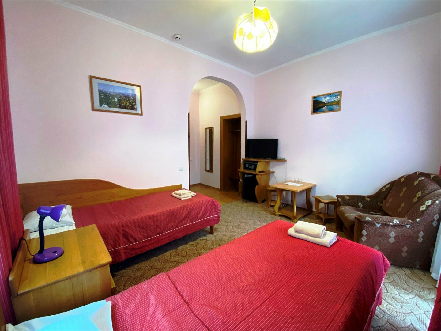 Двухместный номер с 2 отдельными кроватями и балконом