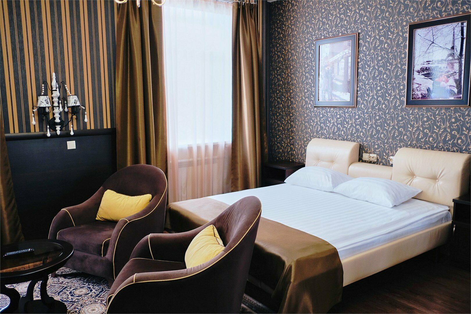 Улучшенный двухместный номер с 1 кроватью