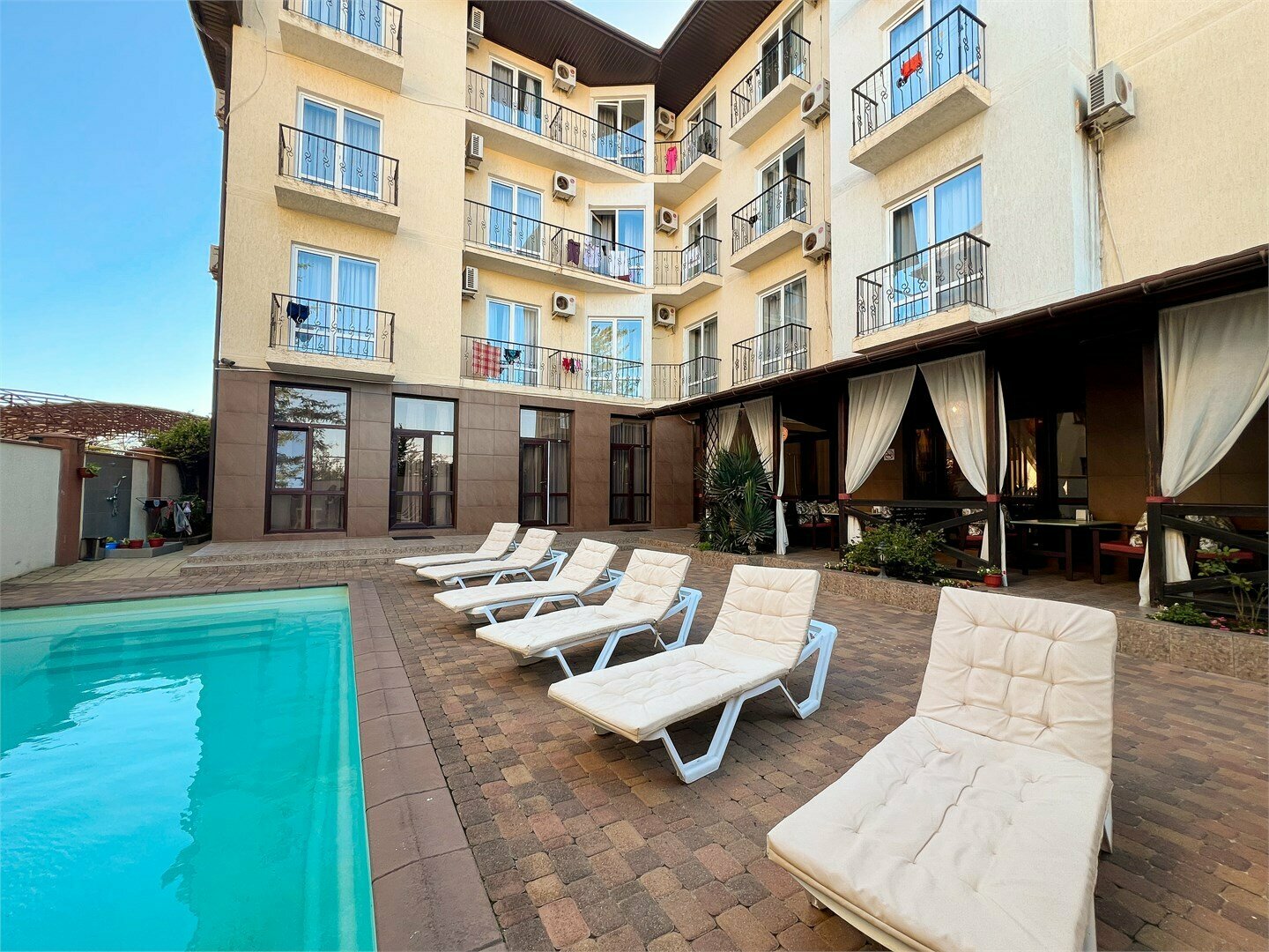 Семейный номер (2x-комнатный 3x-местный номер) без балкона