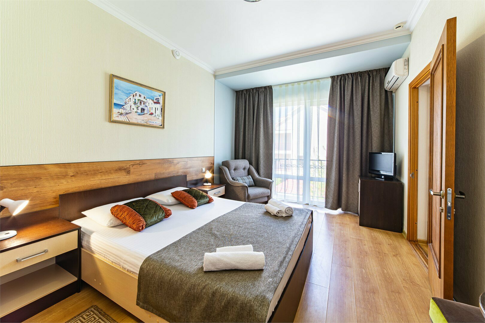 КОМФОРТ-КОННЕКТ(2х-комнатный 4х-местный стандарт)