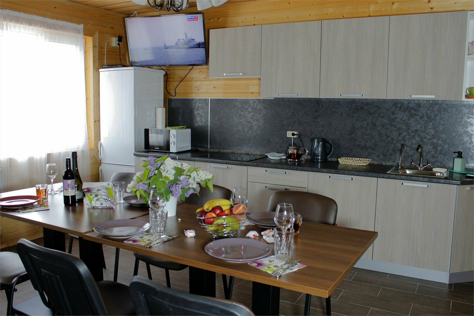 6ти местный одноэтажный коттедж с 3мя спальнями, 2мя двуспальными кроватями и 2мя односпальными