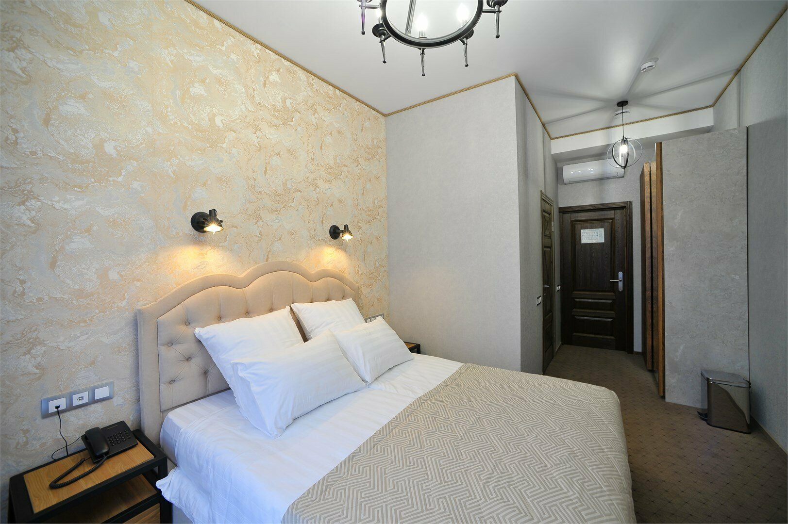 Стандартный номер с кроватью размера «king-size»