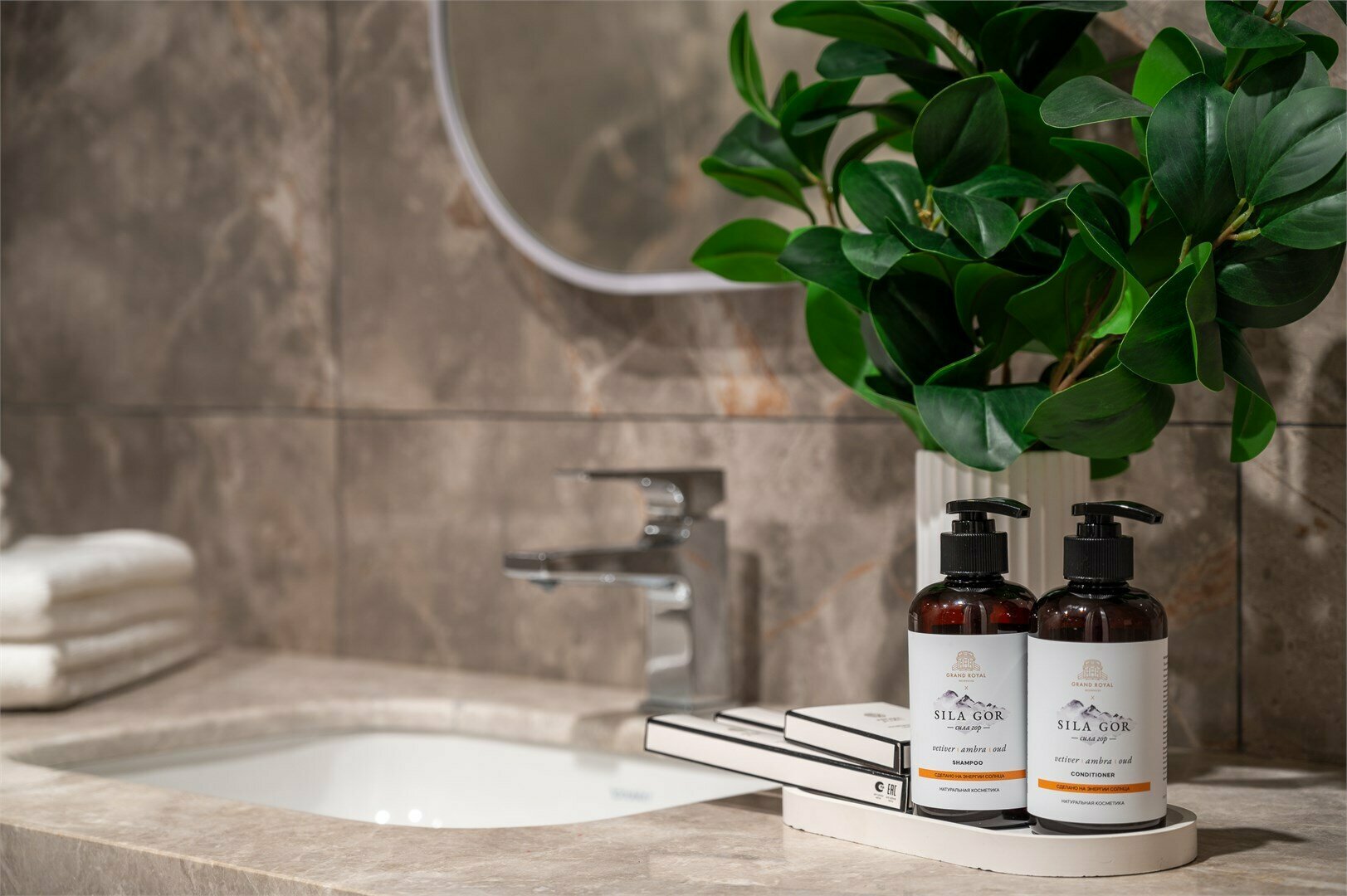 Студия с видом на сад