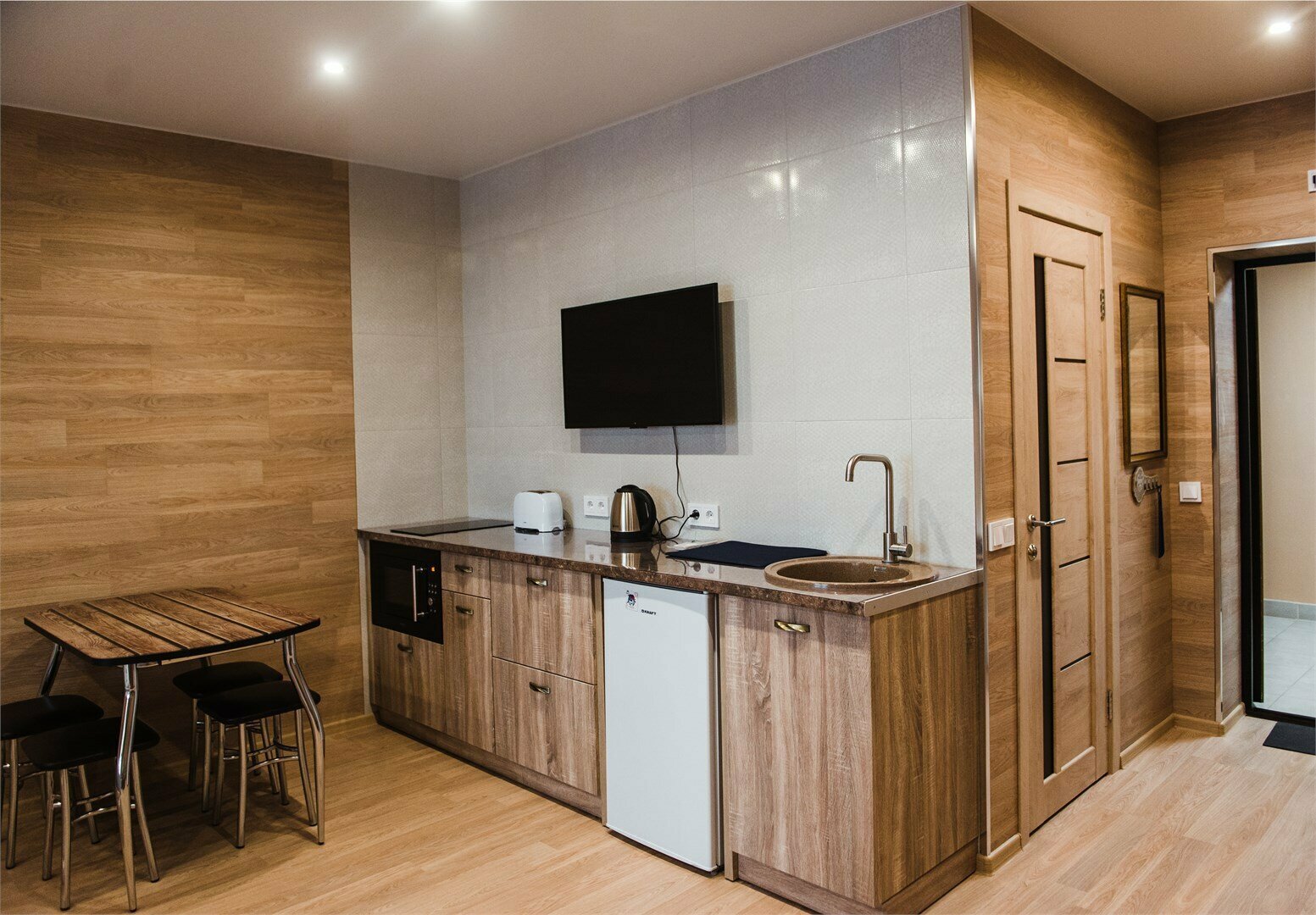 Апартамент-студия с террасой №2 КК "Мое лето"