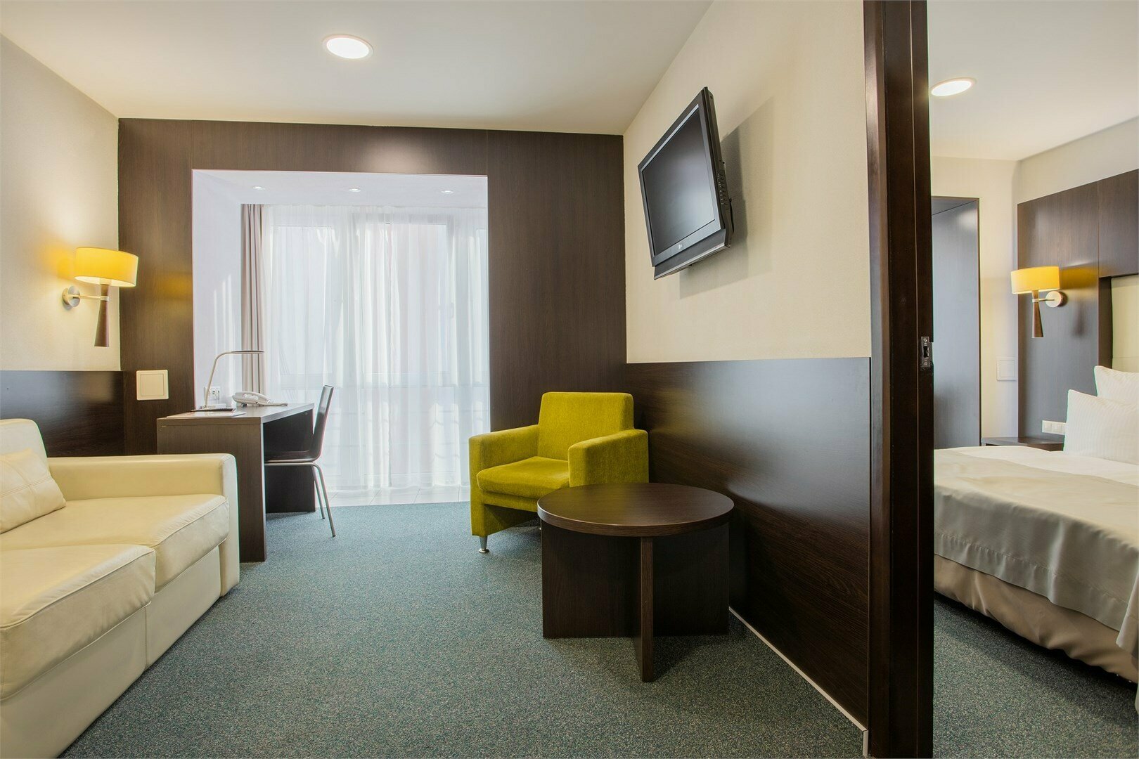 Люкс с кроватью размера «king-size»