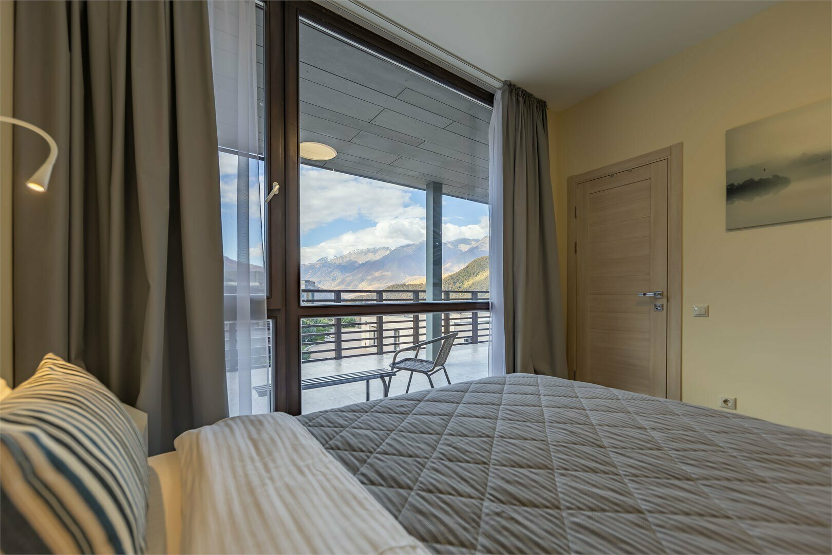 Таунхаусы с видом на горы