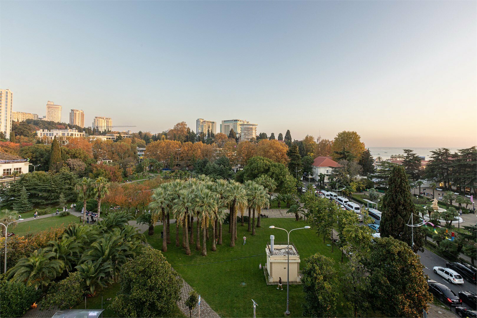 ДЕЛЮКС С ДЖАКУЗИ И ТЕРРАСОЙ