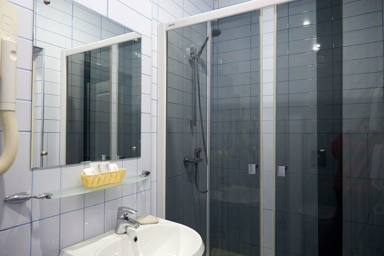 Улучшенный двухместный номер с 1 кроватью или 2 отдельными кроватями, вид на город