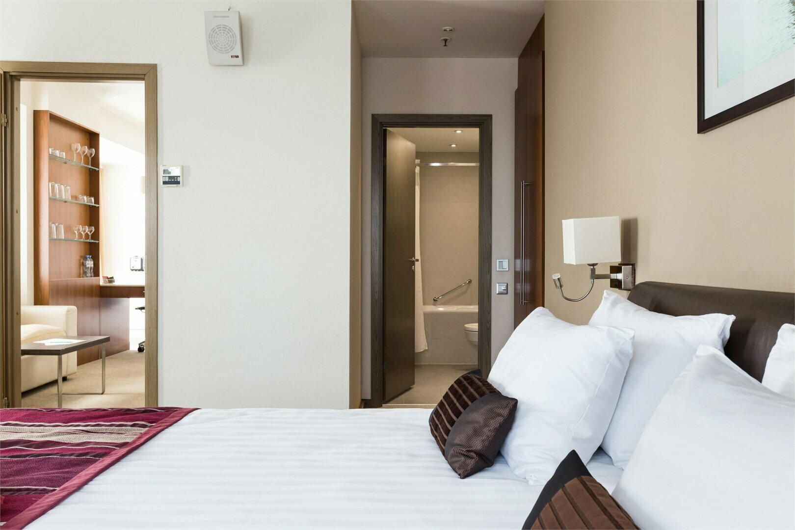 Апартаменты с одной спальней и мини-кухней