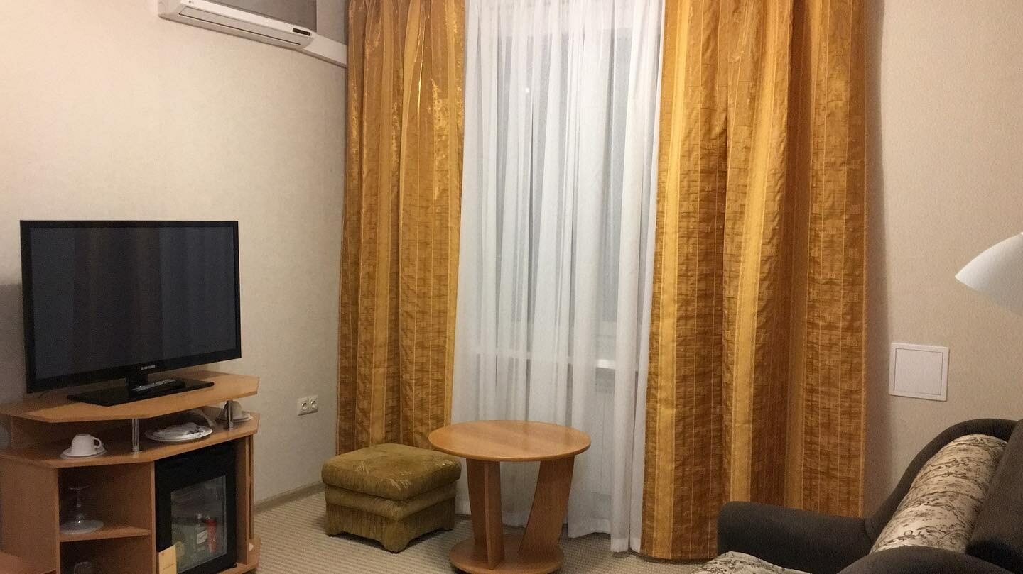 ДЖУНИОР СЮИТ  ДВУХМЕСТНЫЙ 5400 руб.