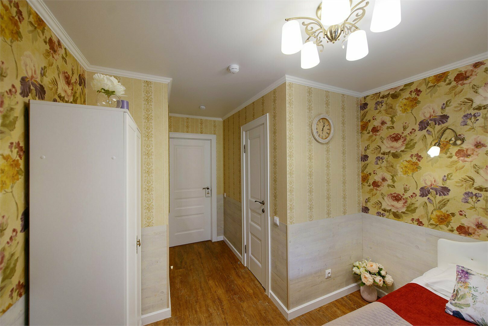 Улучшенный Двухместный (одна двуспальная или две односпальных кровати)