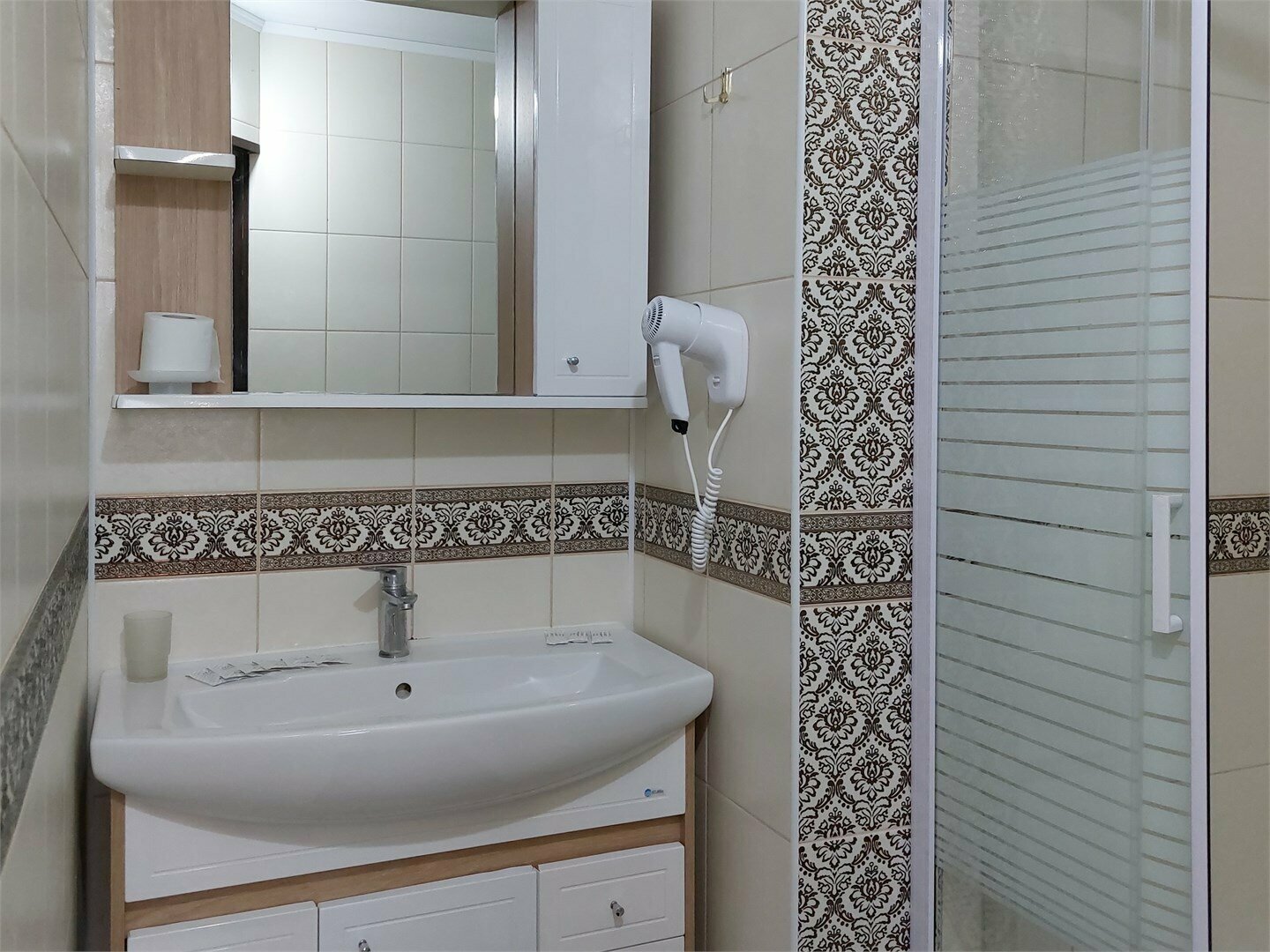 Комфорт двухкомнатный (основной корпус, отель "три звезды")