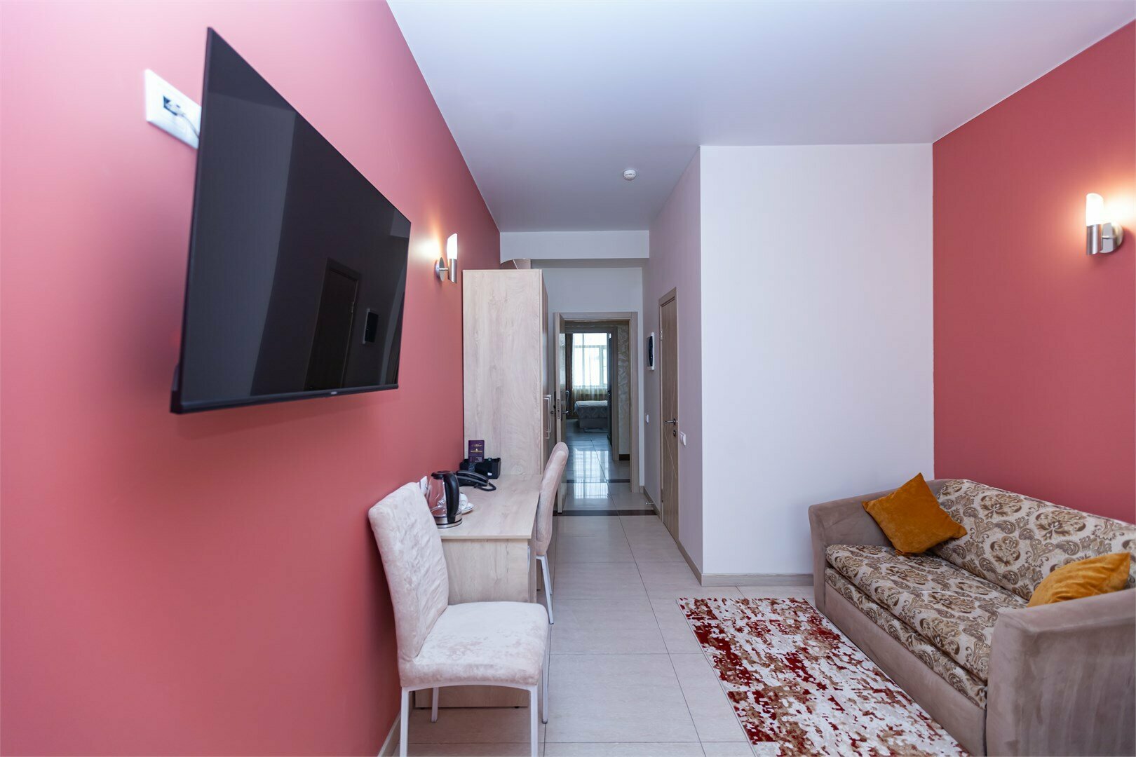 КОМФОРТ 3-местный (с диванчиком). Новый номерной фонд