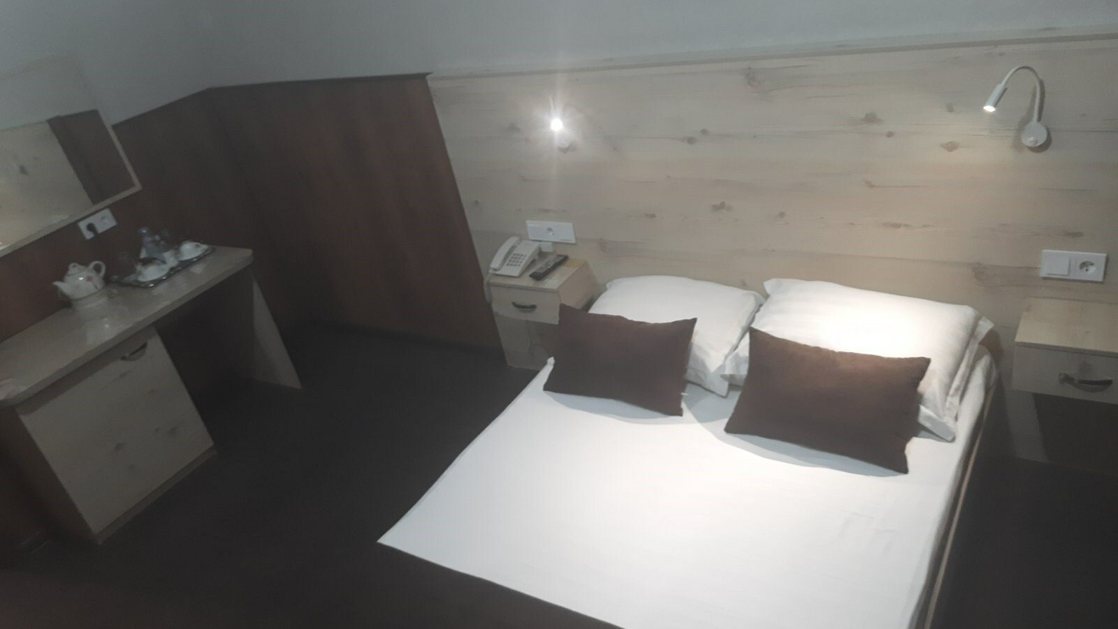 Стандарт двухместный номер  с 1 кроватью(№5,6,7)