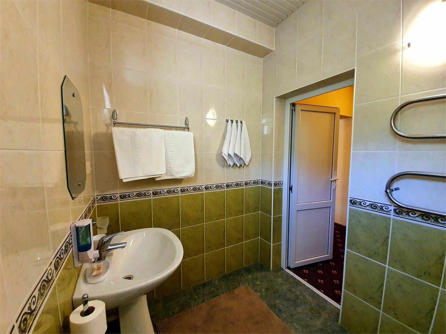 Улучшенный семейный номер № 42