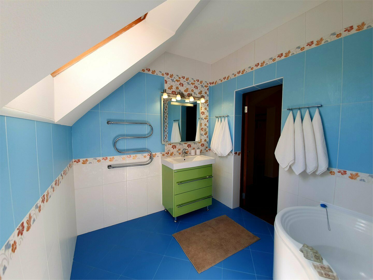 Люкс с 1 спальней № 52