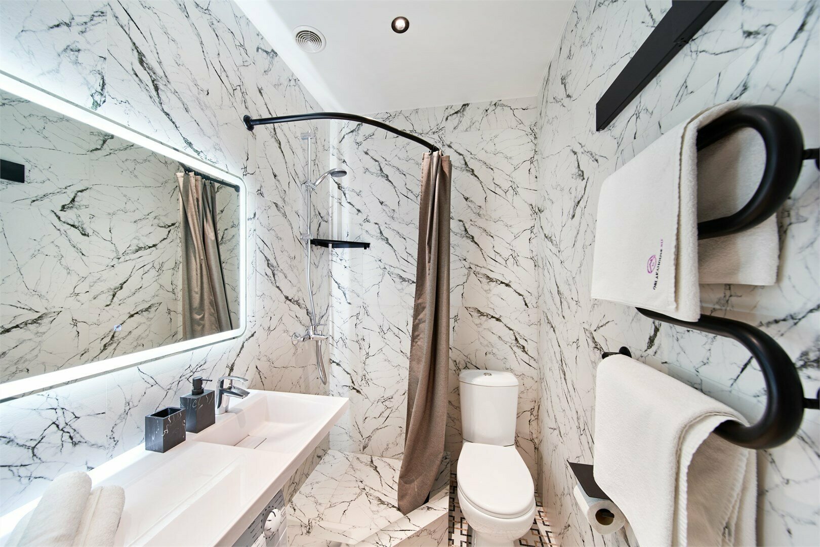 Номер комфорт ПЛЮС с кухонной зоной и кофемашиной №9