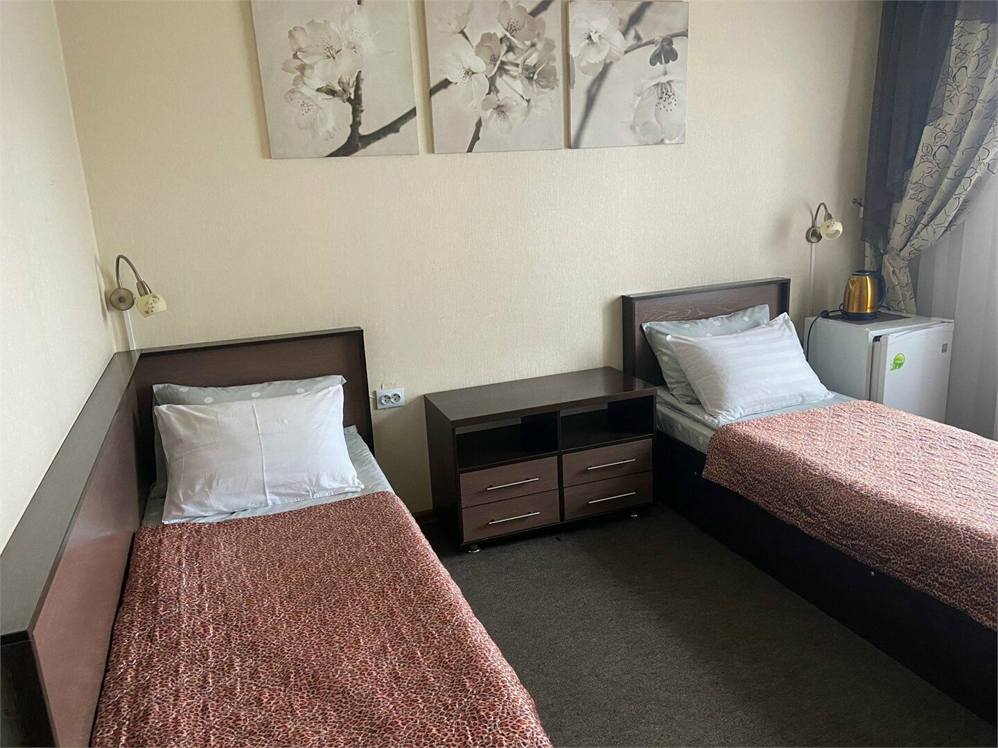 Двухместный номер с 2 двуспальными кроватями