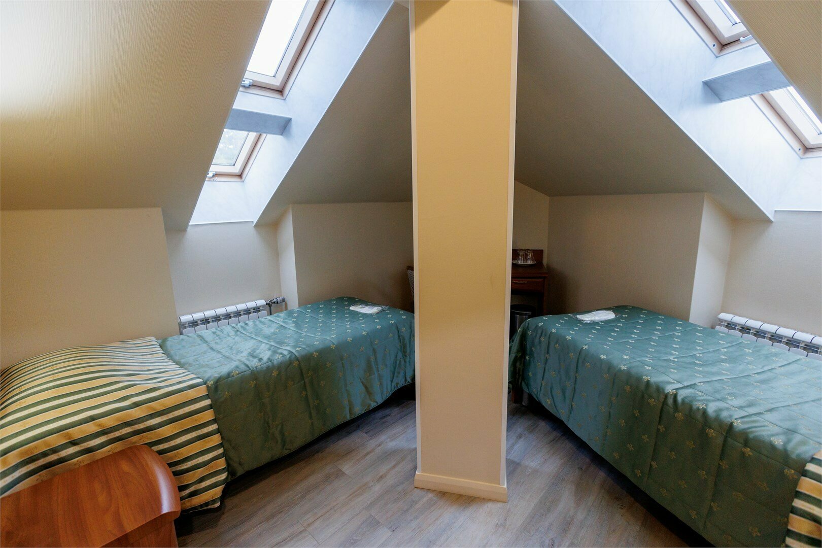 Четырехместный мансардный номер