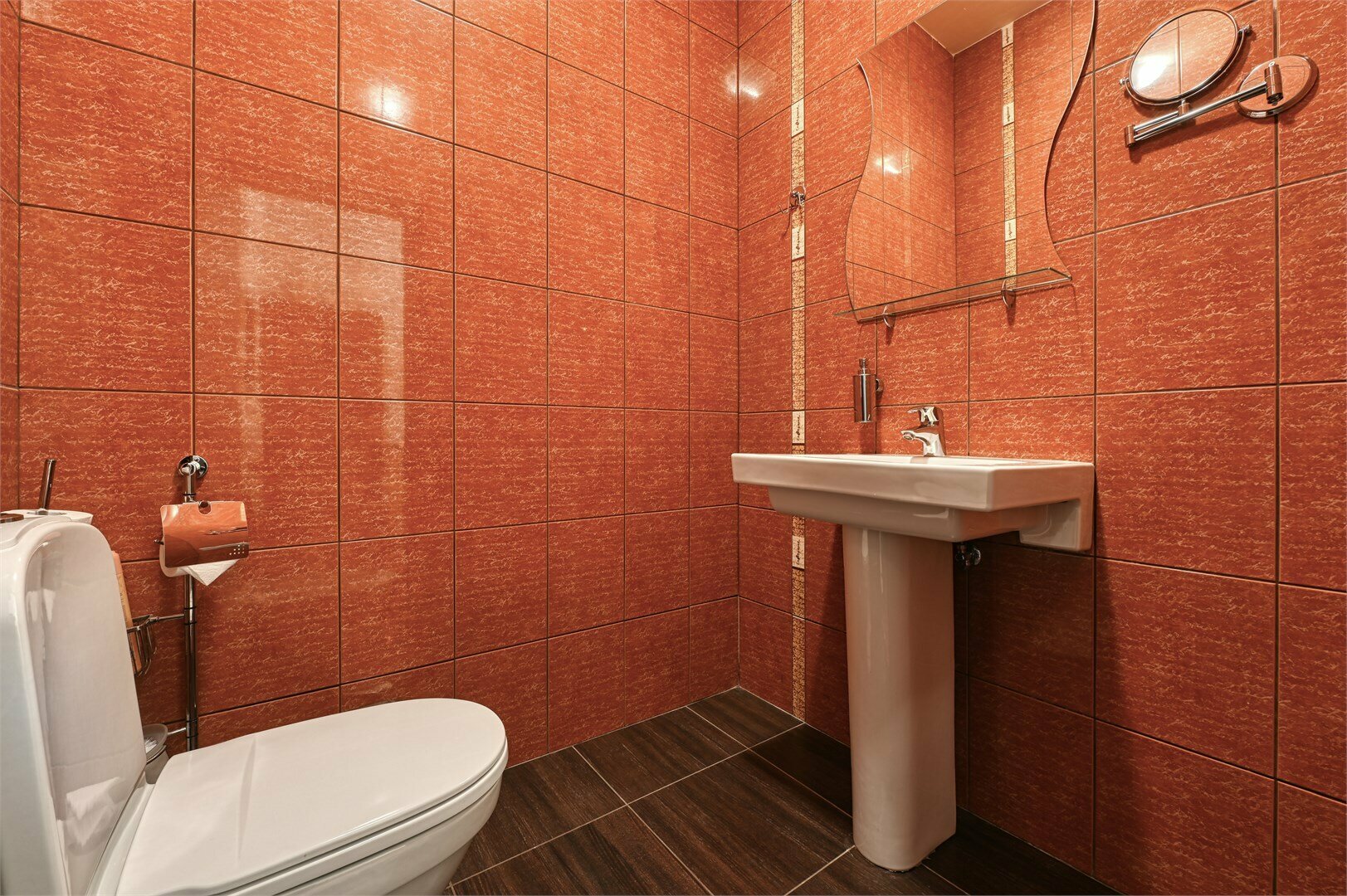 Стандартный номер с большой кроватью (Вид во двор)