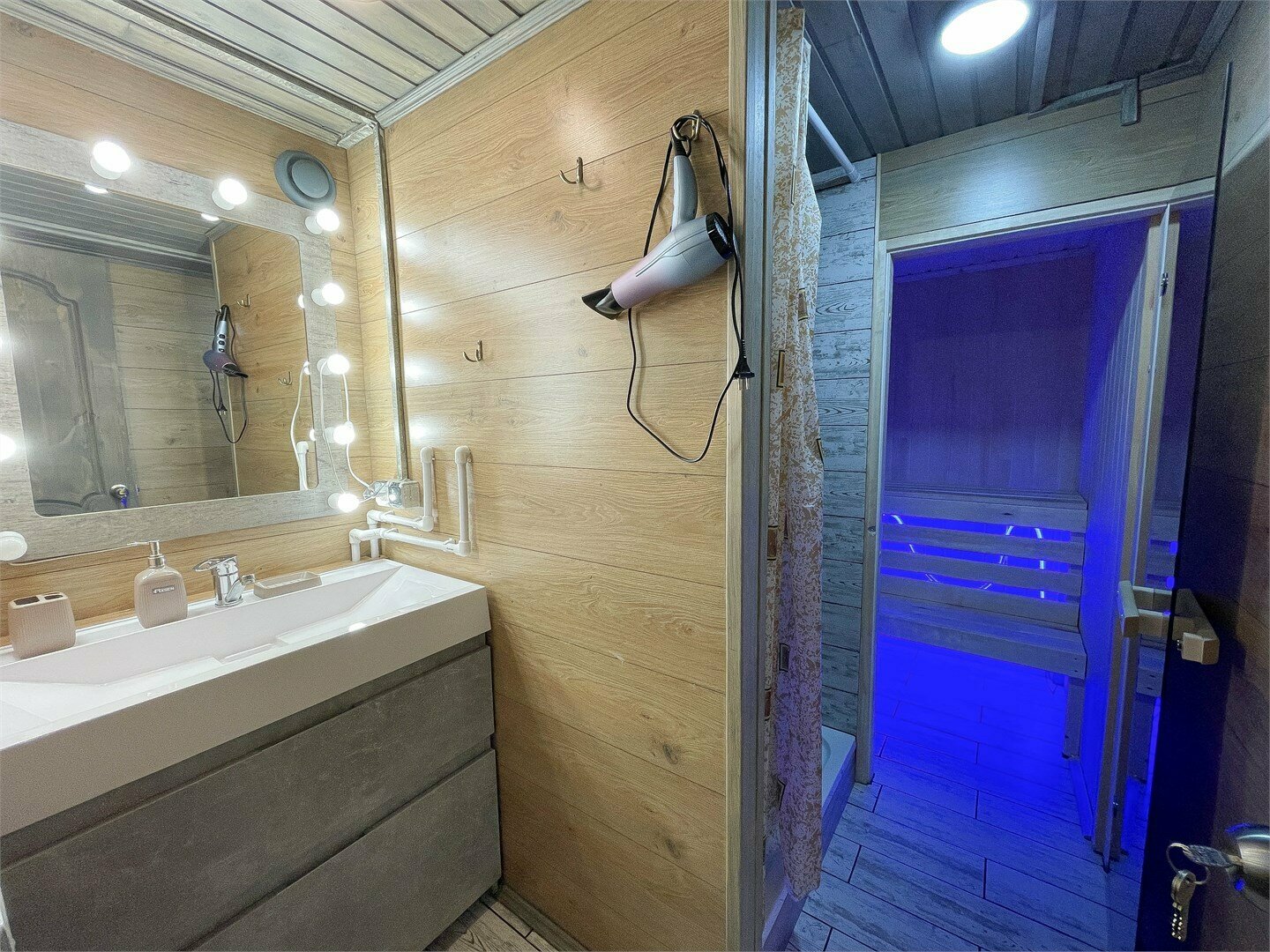 Домик в лесу