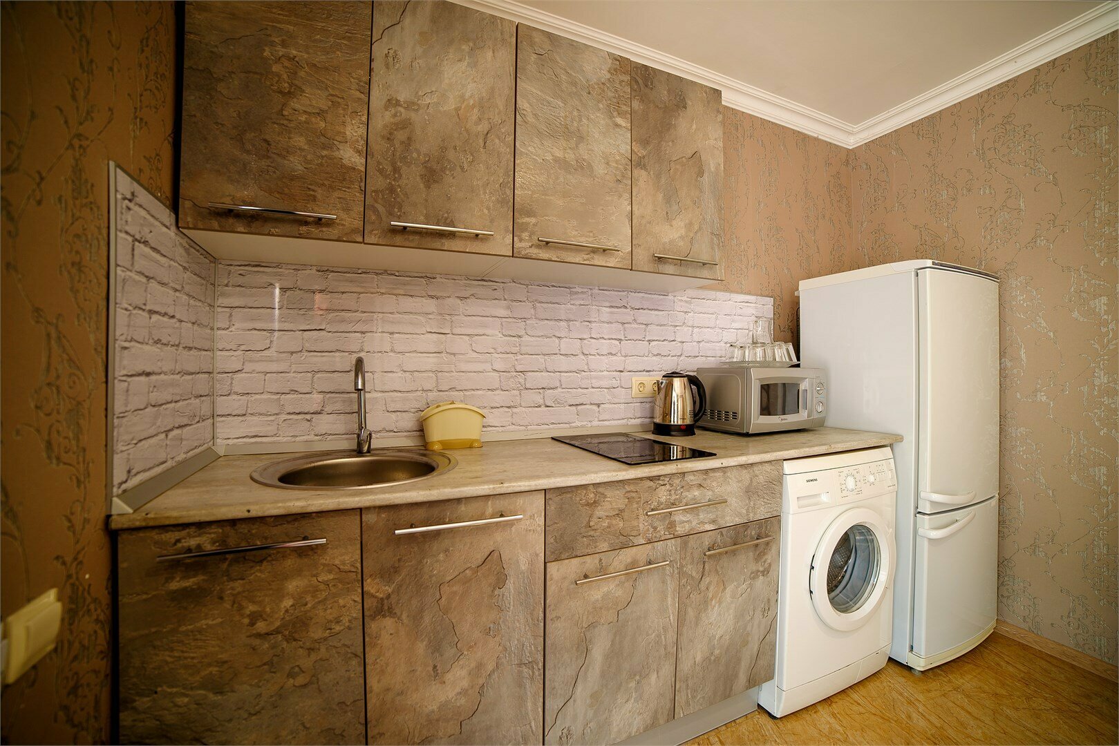 Апартаменты двухкомнатные с кухней и террасой