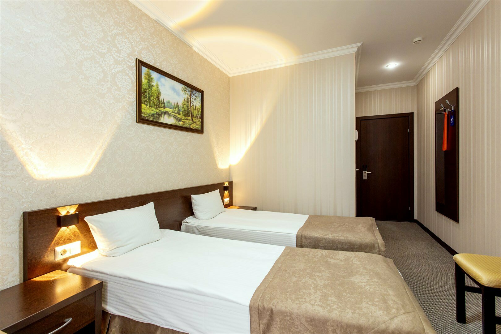 Стандарт с балконом с двумя односпальными или одной двуспальной кроватью