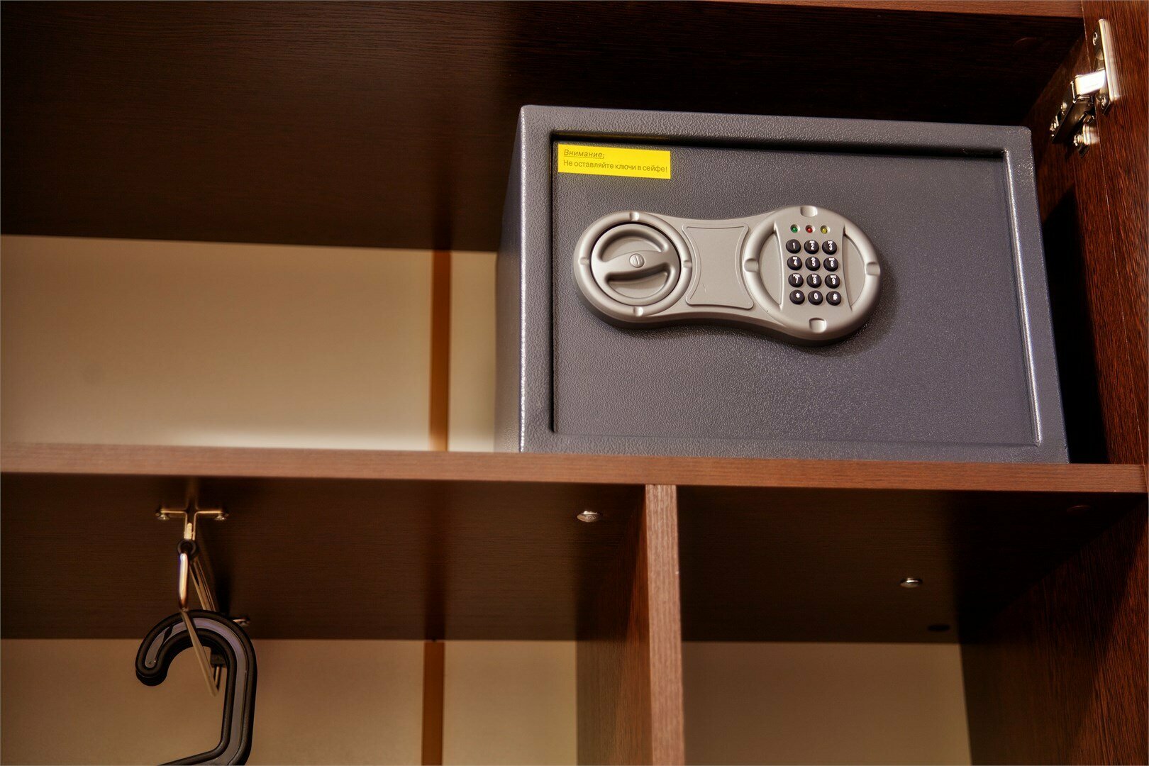 Стандарт с балконом с двумя односпальными или одной двуспальной кроватью