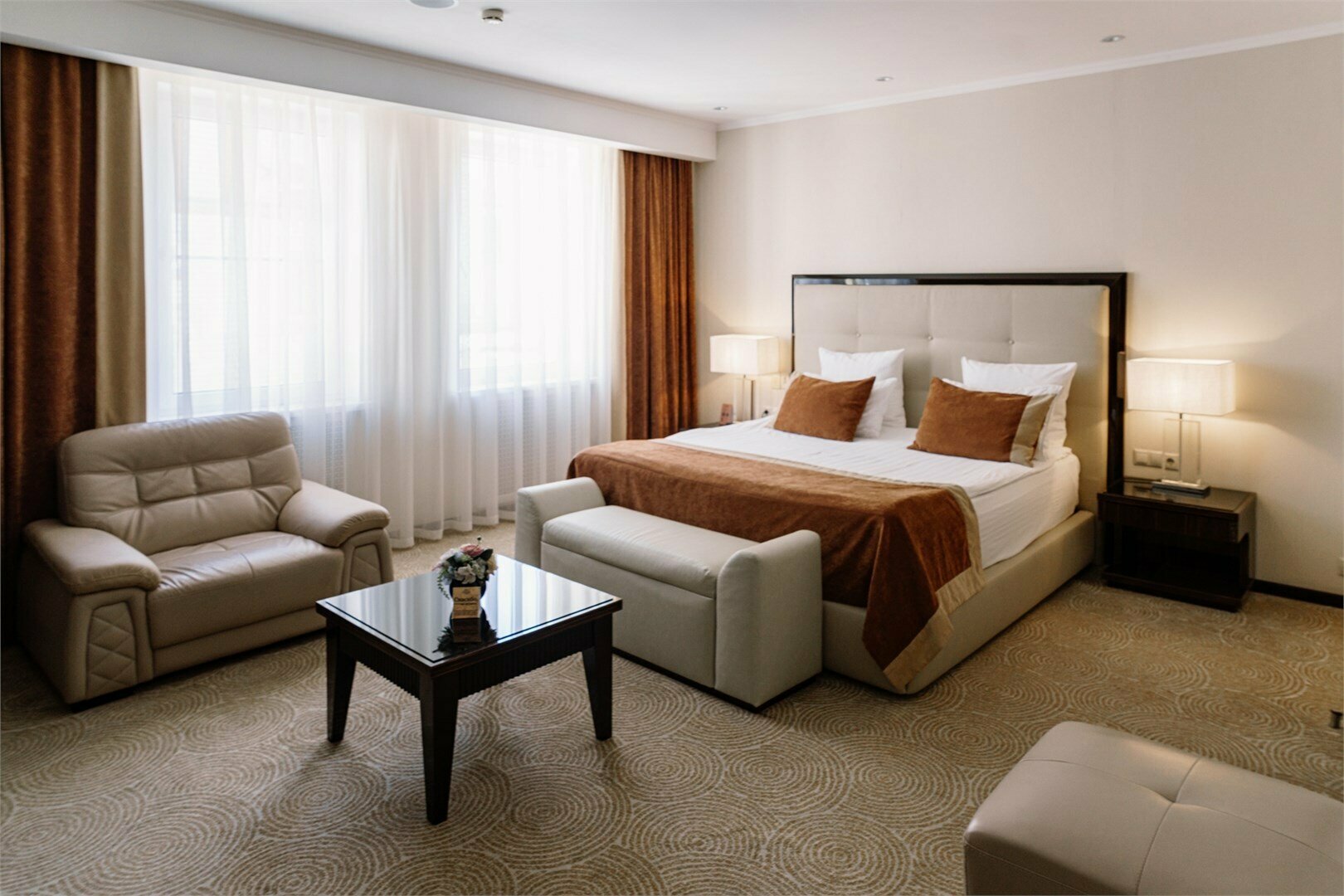 Бизнес Премиум корпус Премиум