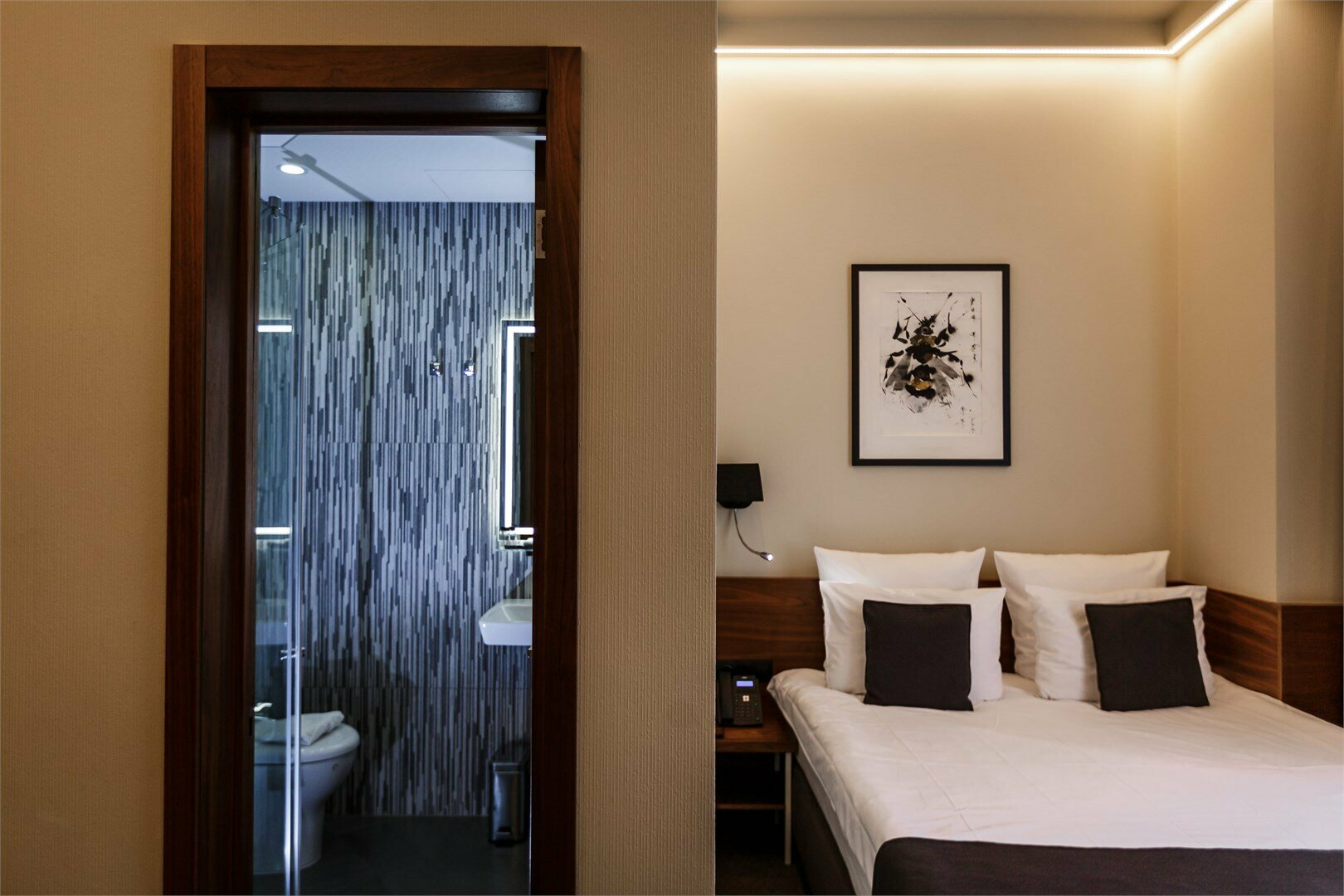 Стандарт с  одной большой кроватью