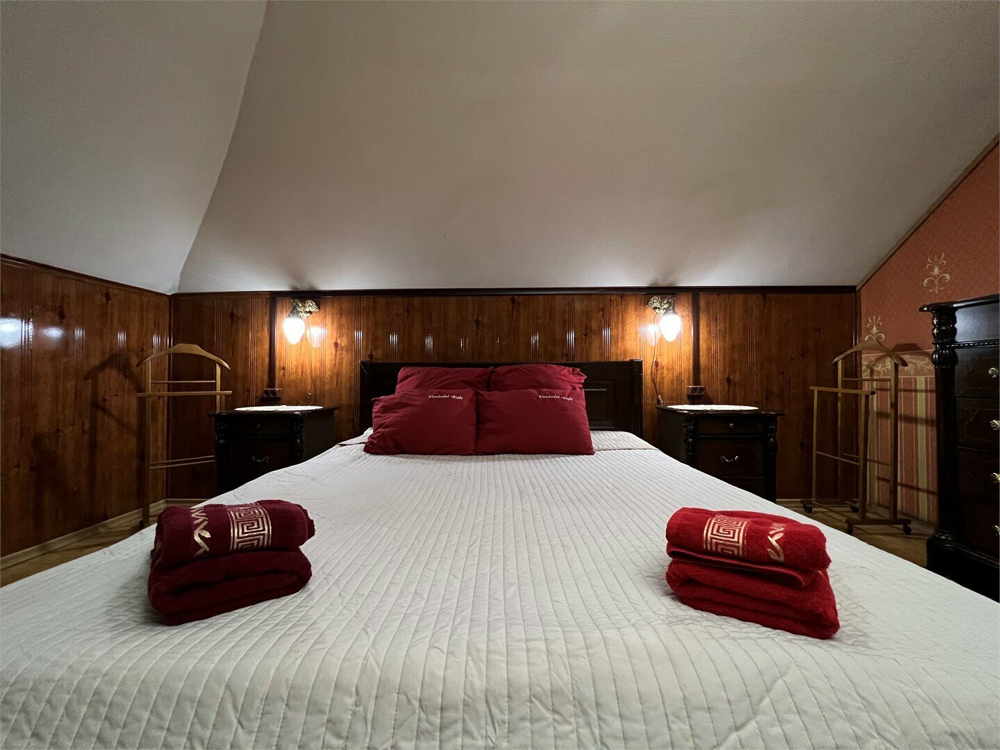 Люкс номер б.к.