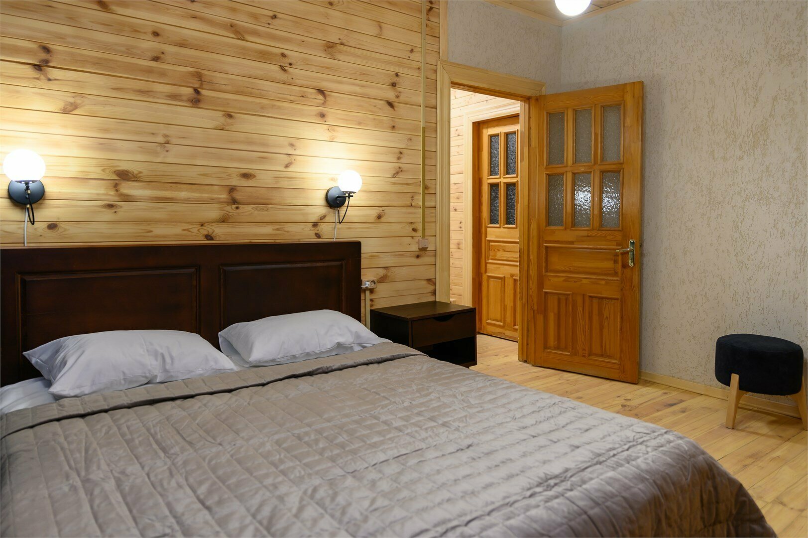 Двухкомнатный номер в деревянном корпусе Изба