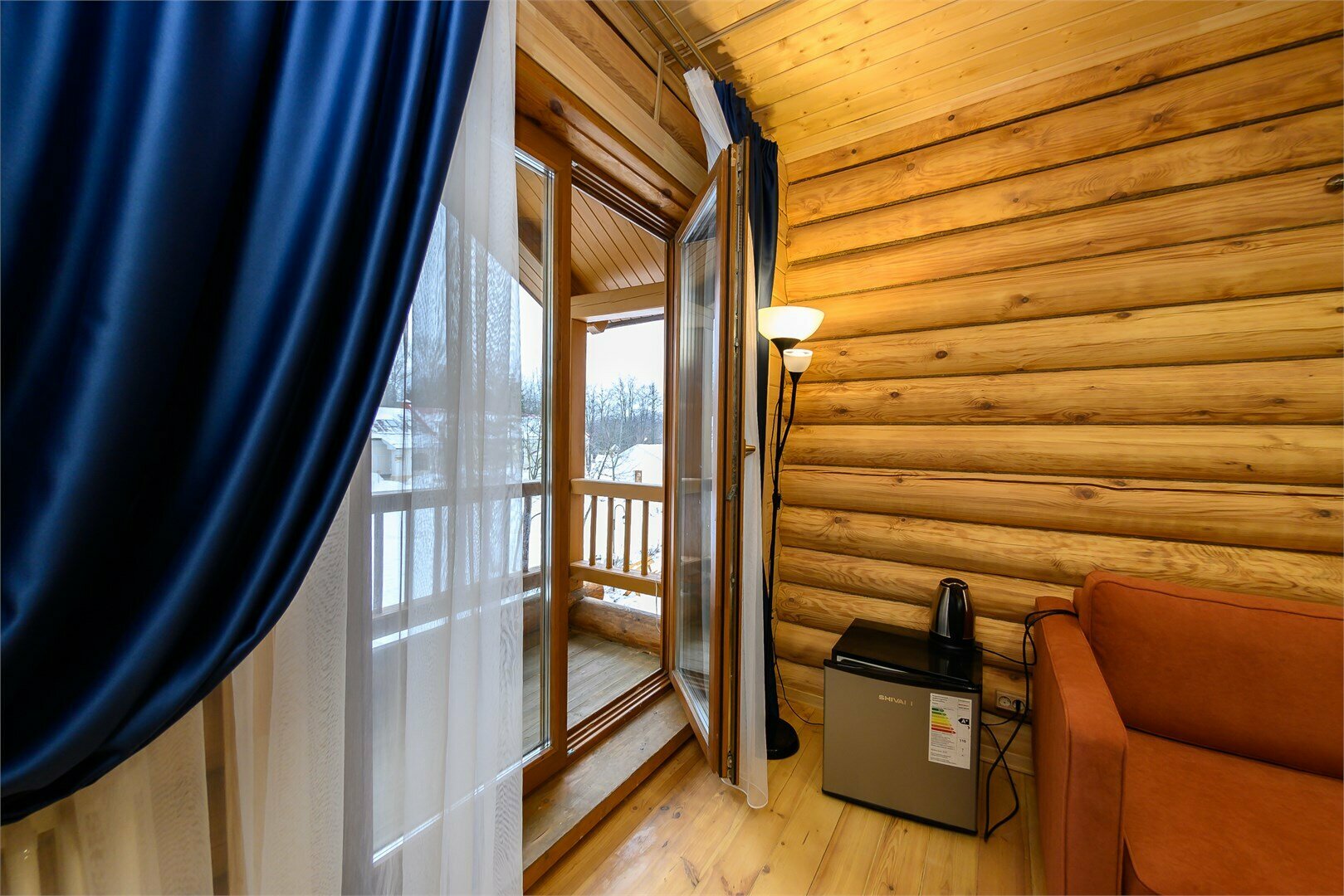 Номер "Комфорт" в деревянном корпусе Изба