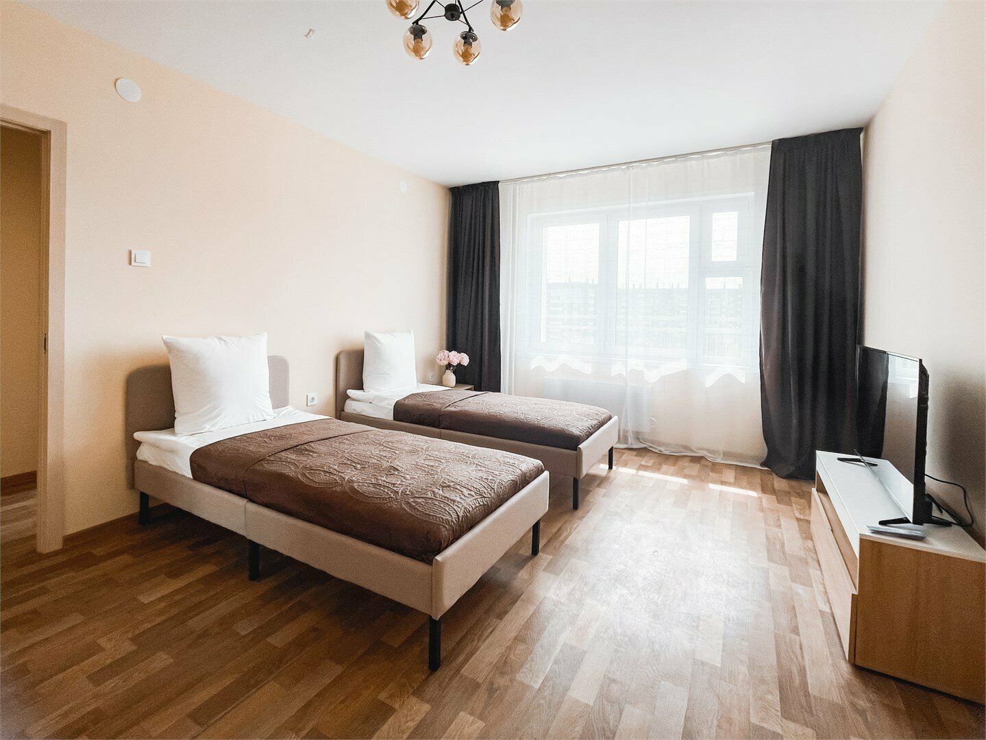 Улучшенный двухместный номер с 2 отдельными кроватями