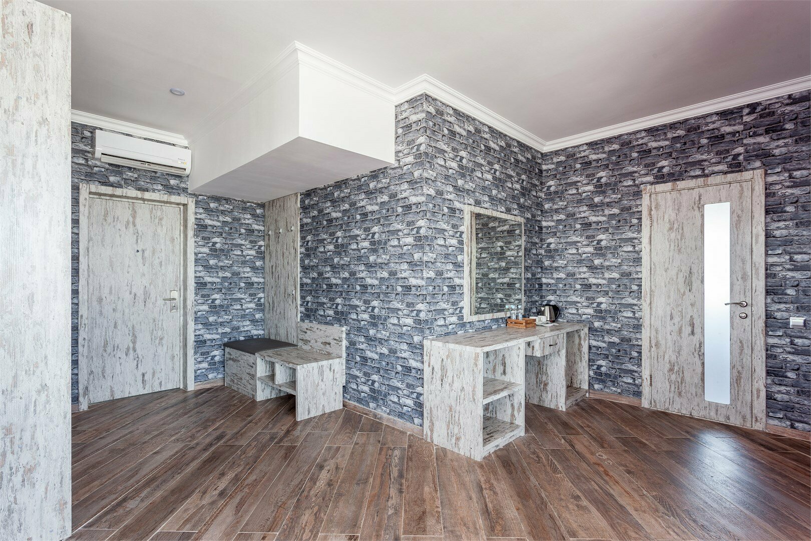 Люкс с джакузи (красный)