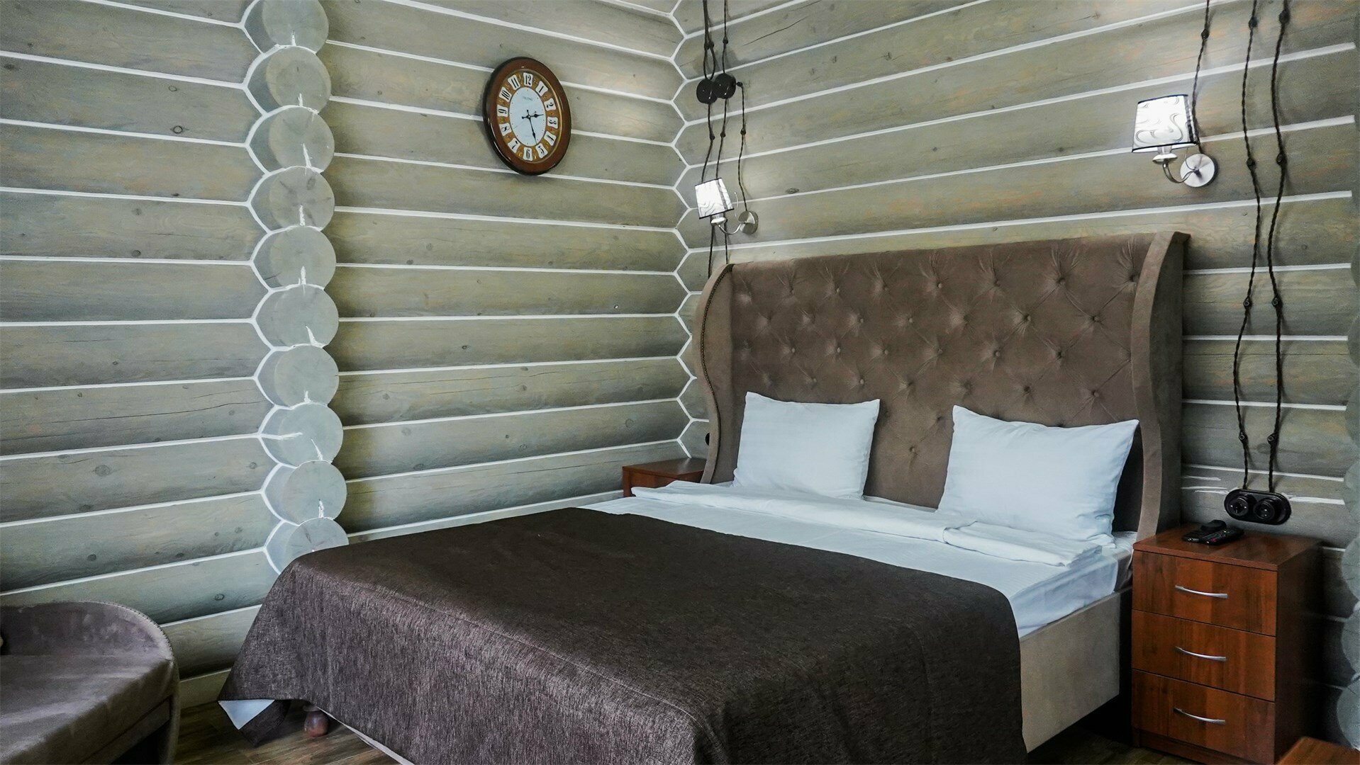 Шале с большой двухспальной кроватью