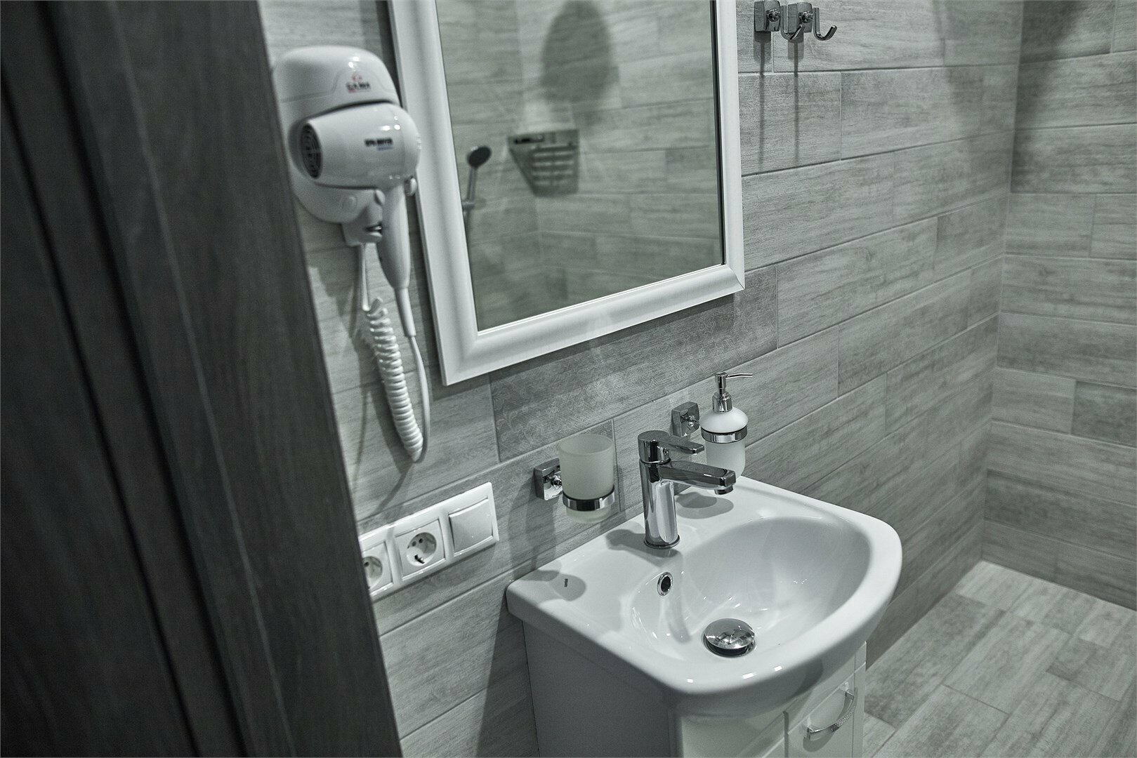 Двухместный стандарт с двуспальной кроватью (7)