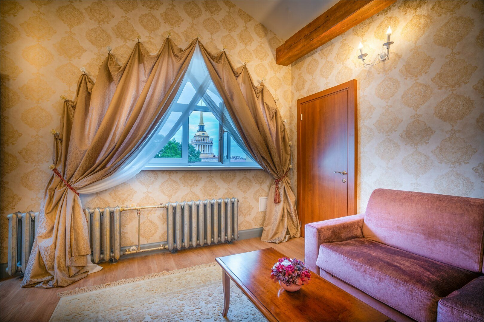 Люкс Адмиралтейский