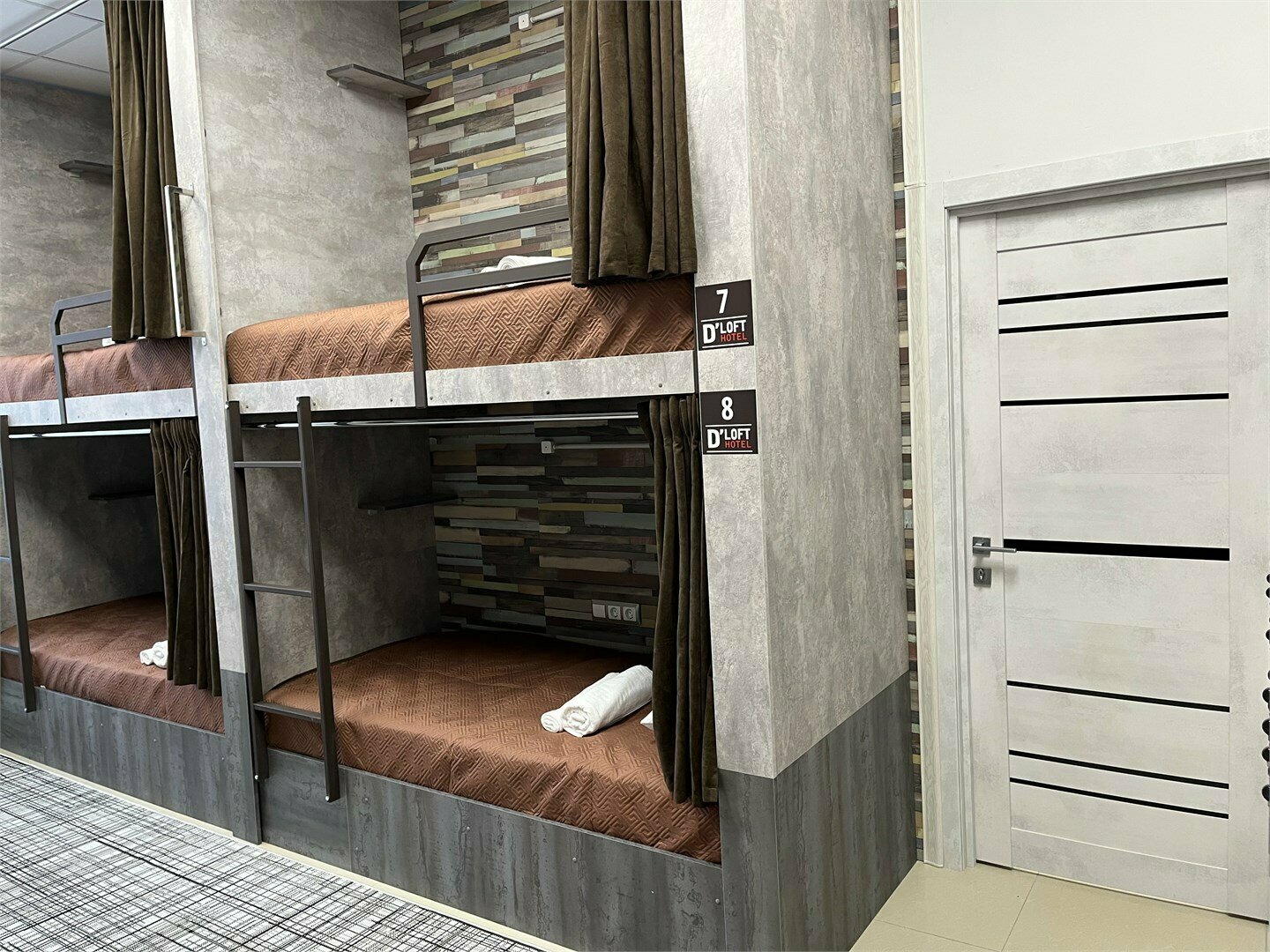 Кровать в общем 8-местном номере