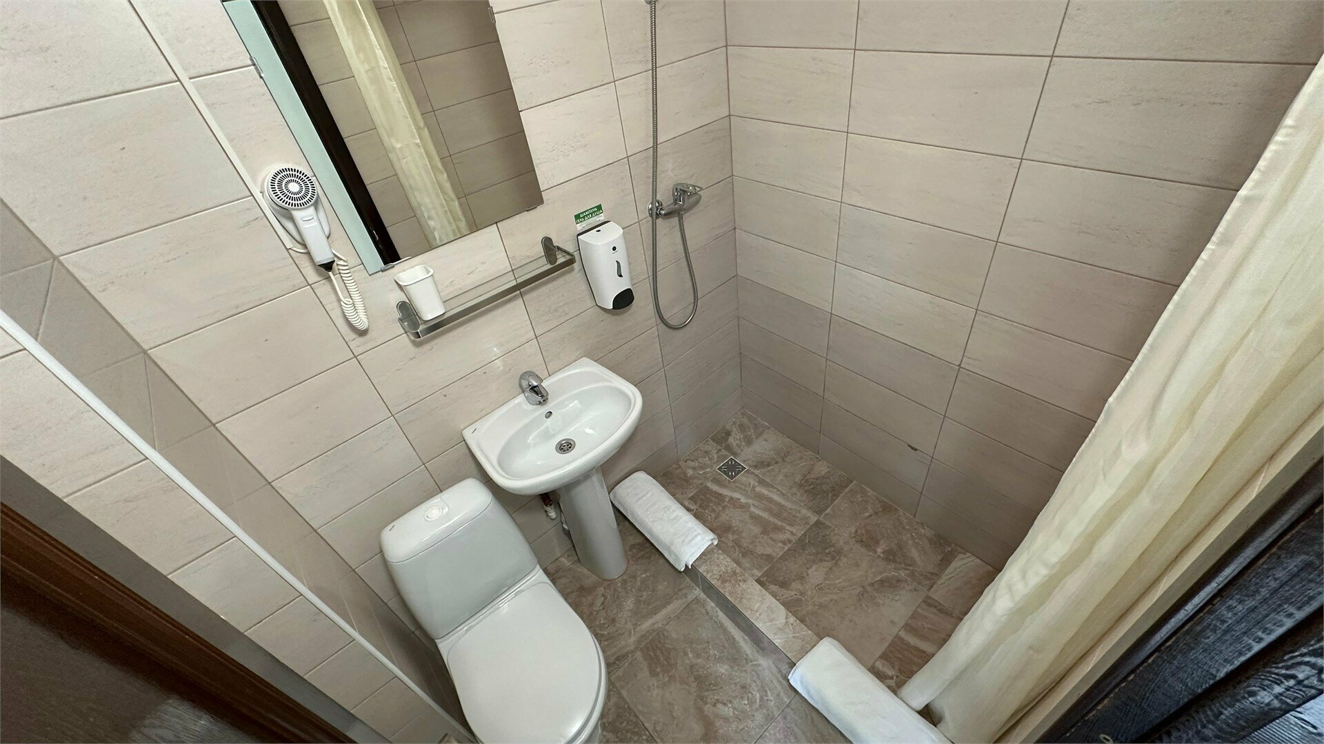 Улучшенный номер с балконом