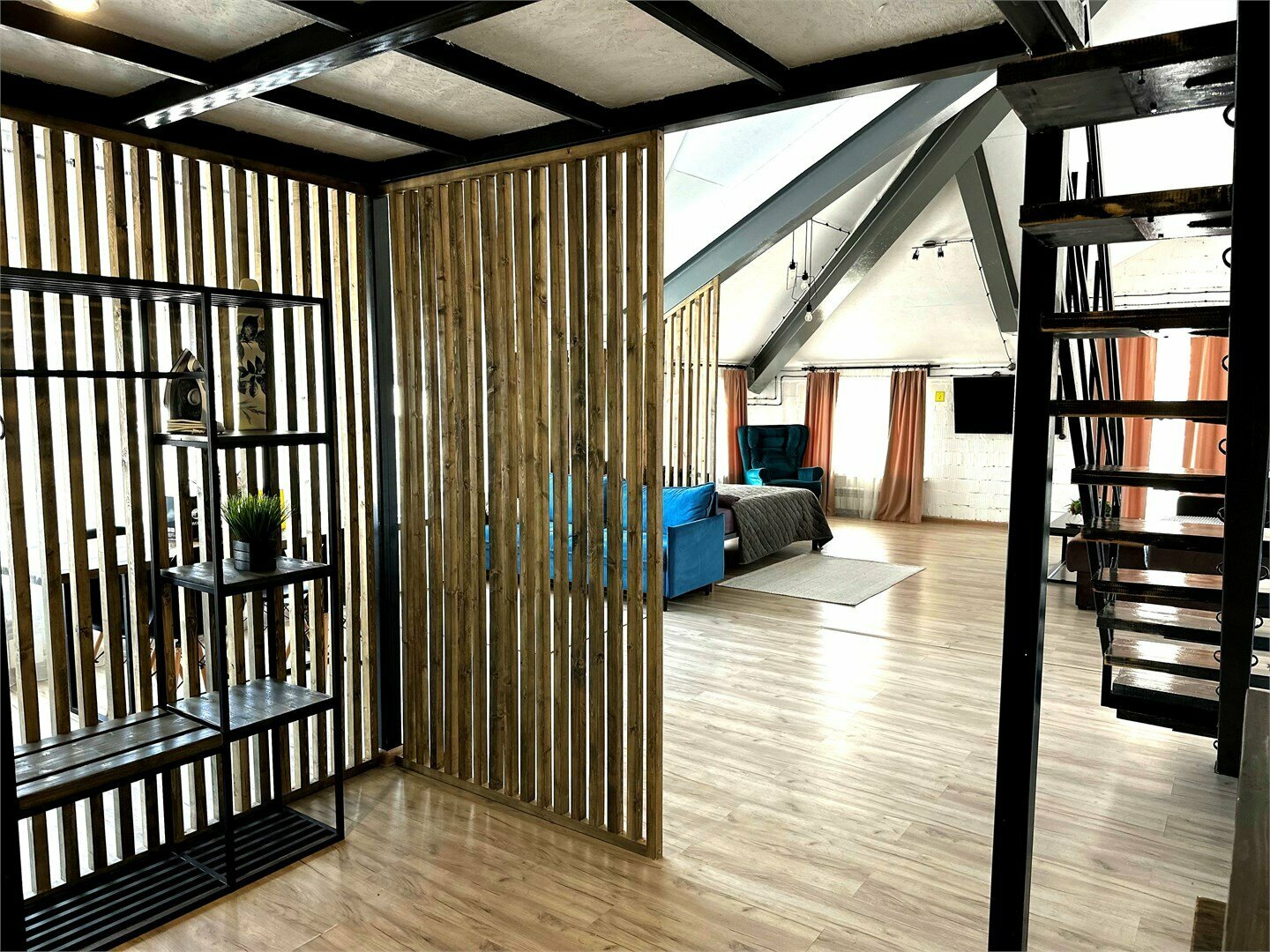 Двухуровневые апартаменты люкс  №8 (корпус 2)