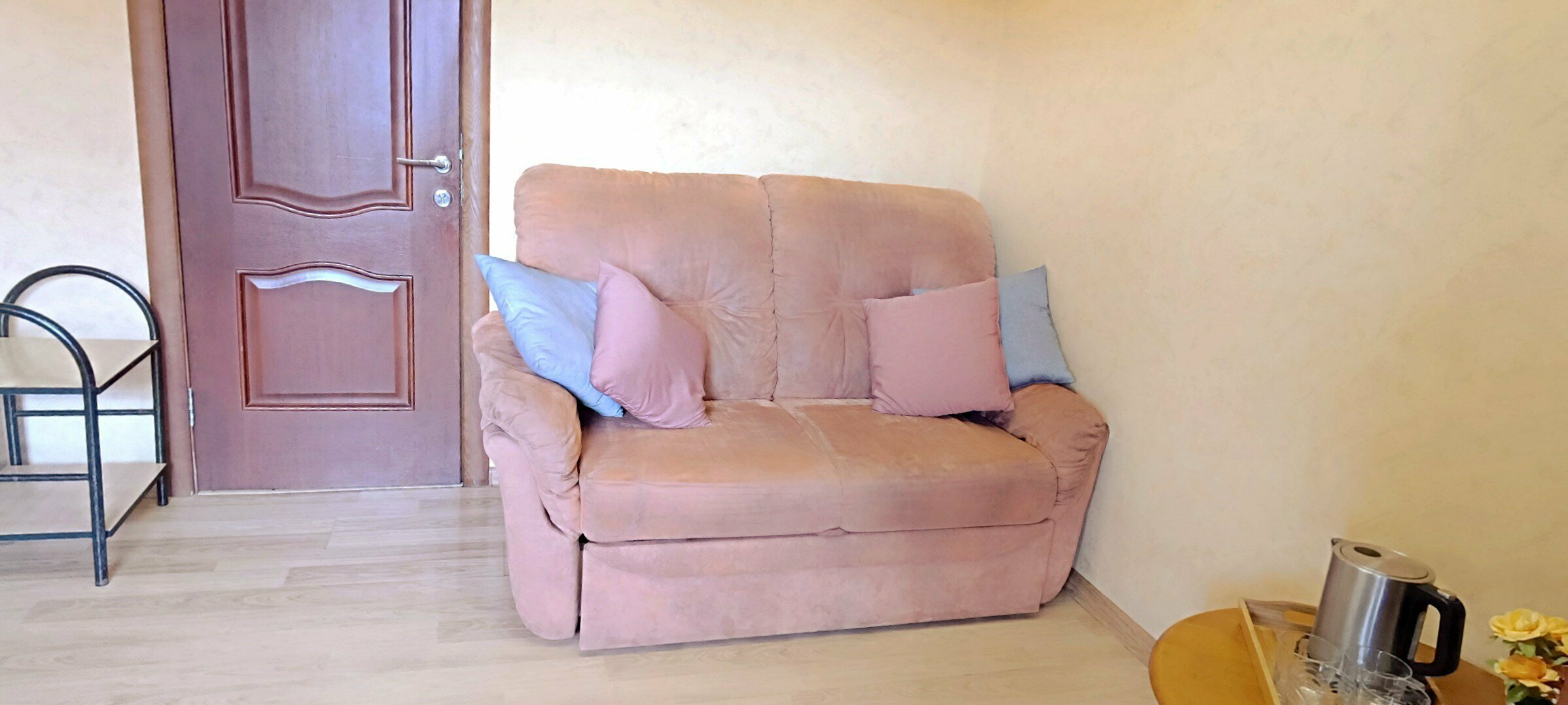 Двухкомнатный номер "Комфорт" трехместный с большой лоджией