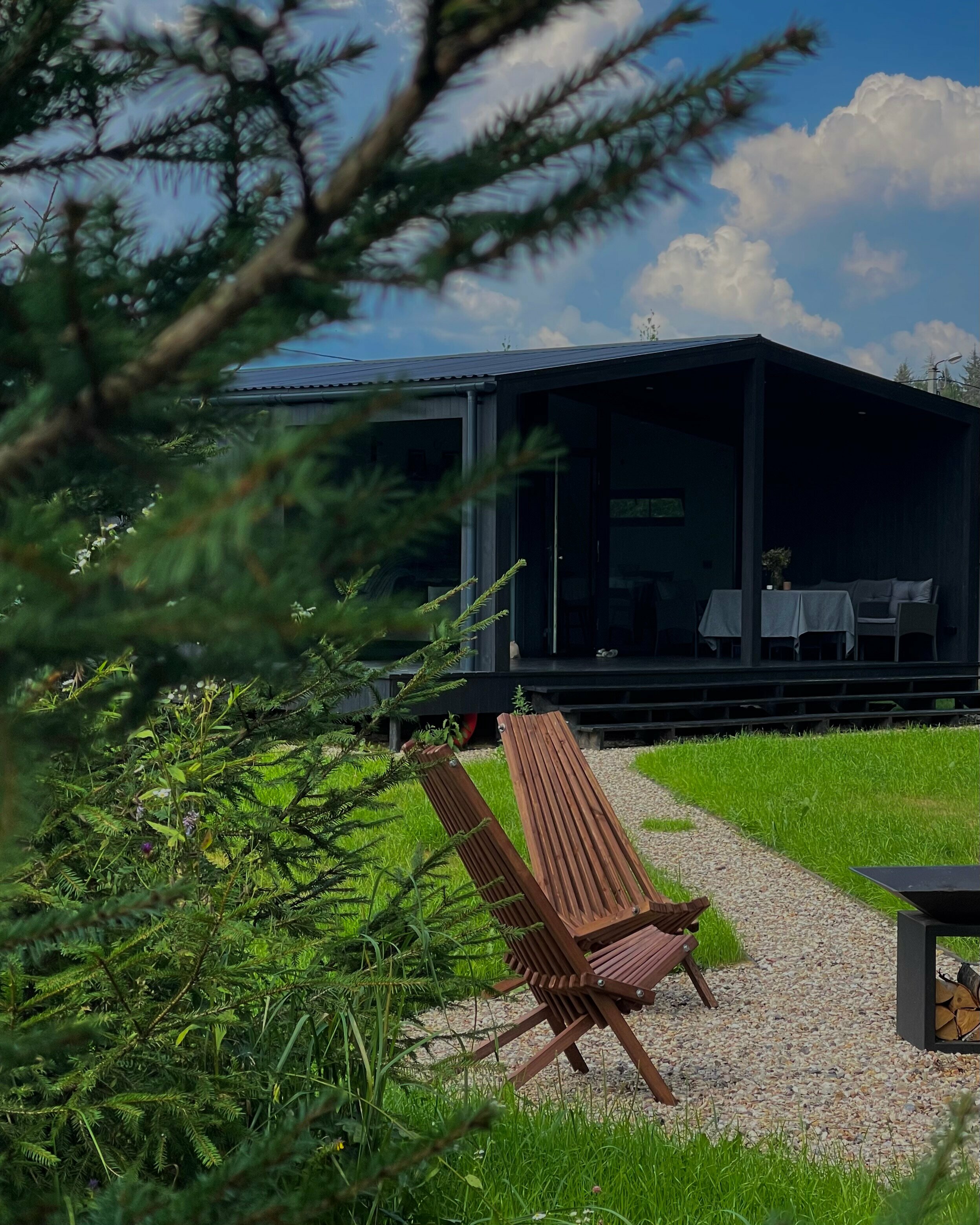 Дом с видом на лес