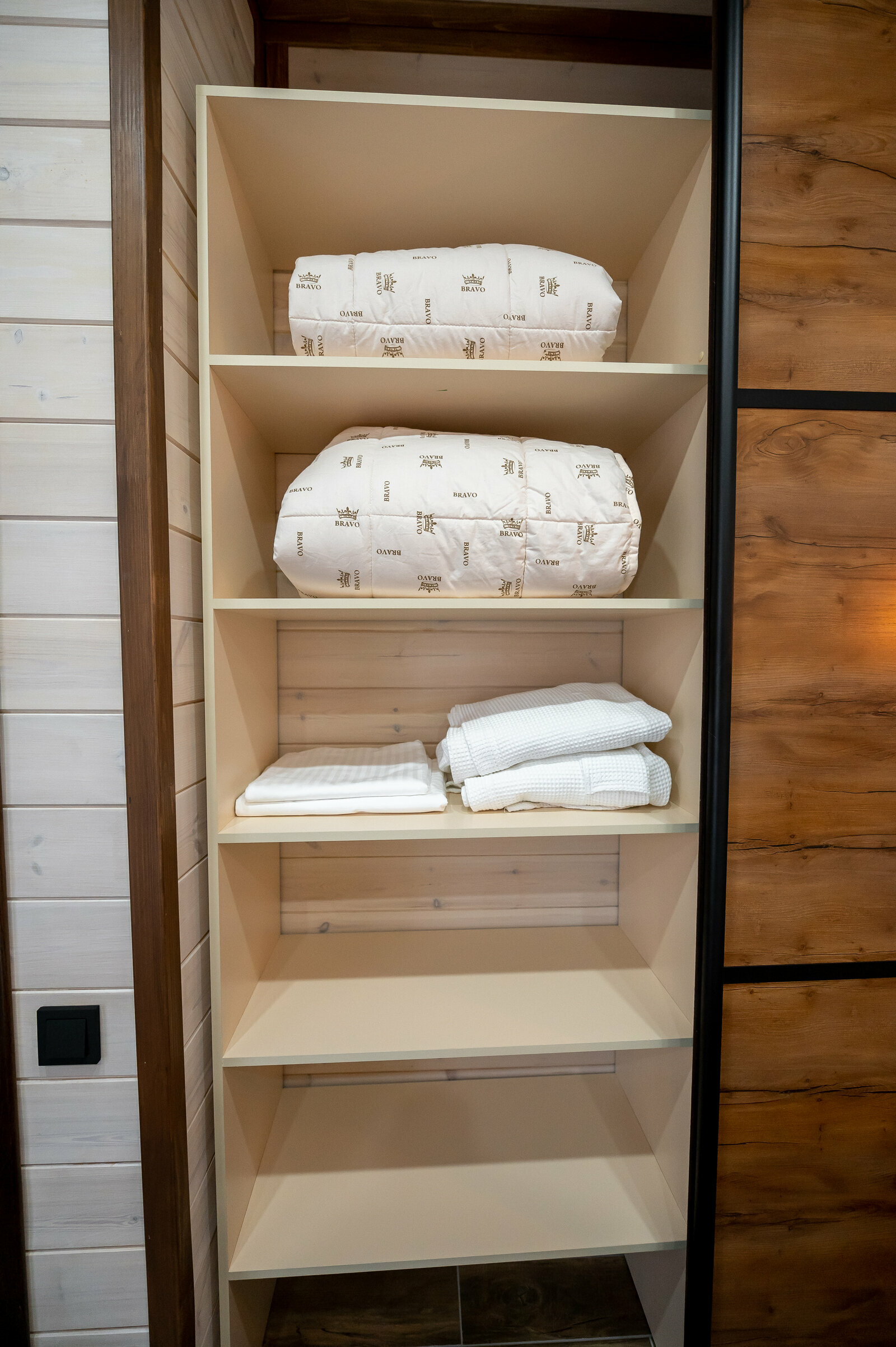 Дом  с террасой, навесом, мангалом, бассейн включен в стоимость проживания