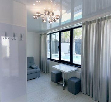 Апартаменты двухкомнатные с видом на бассейн