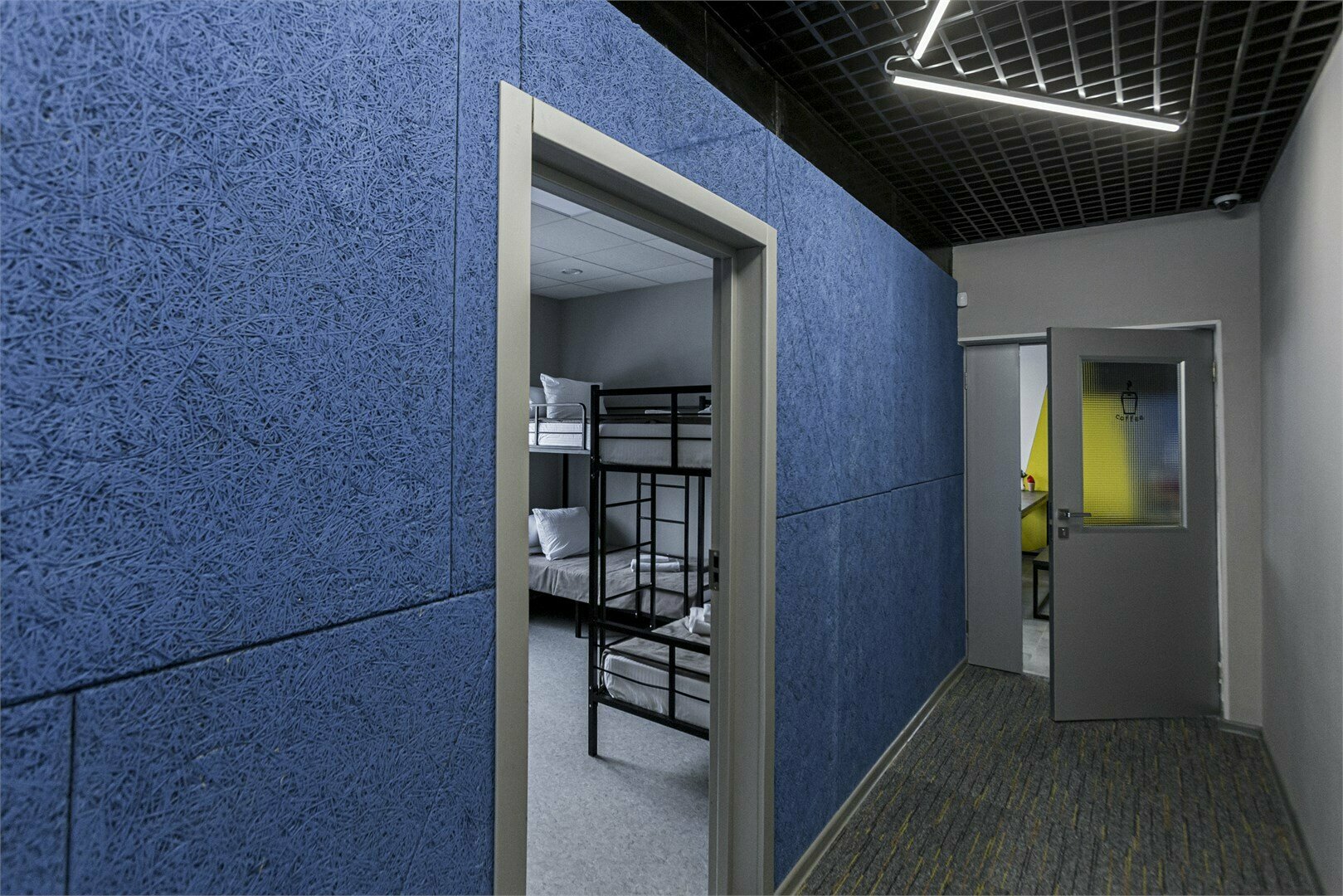 Кровать в общем номере с 4 кроватями