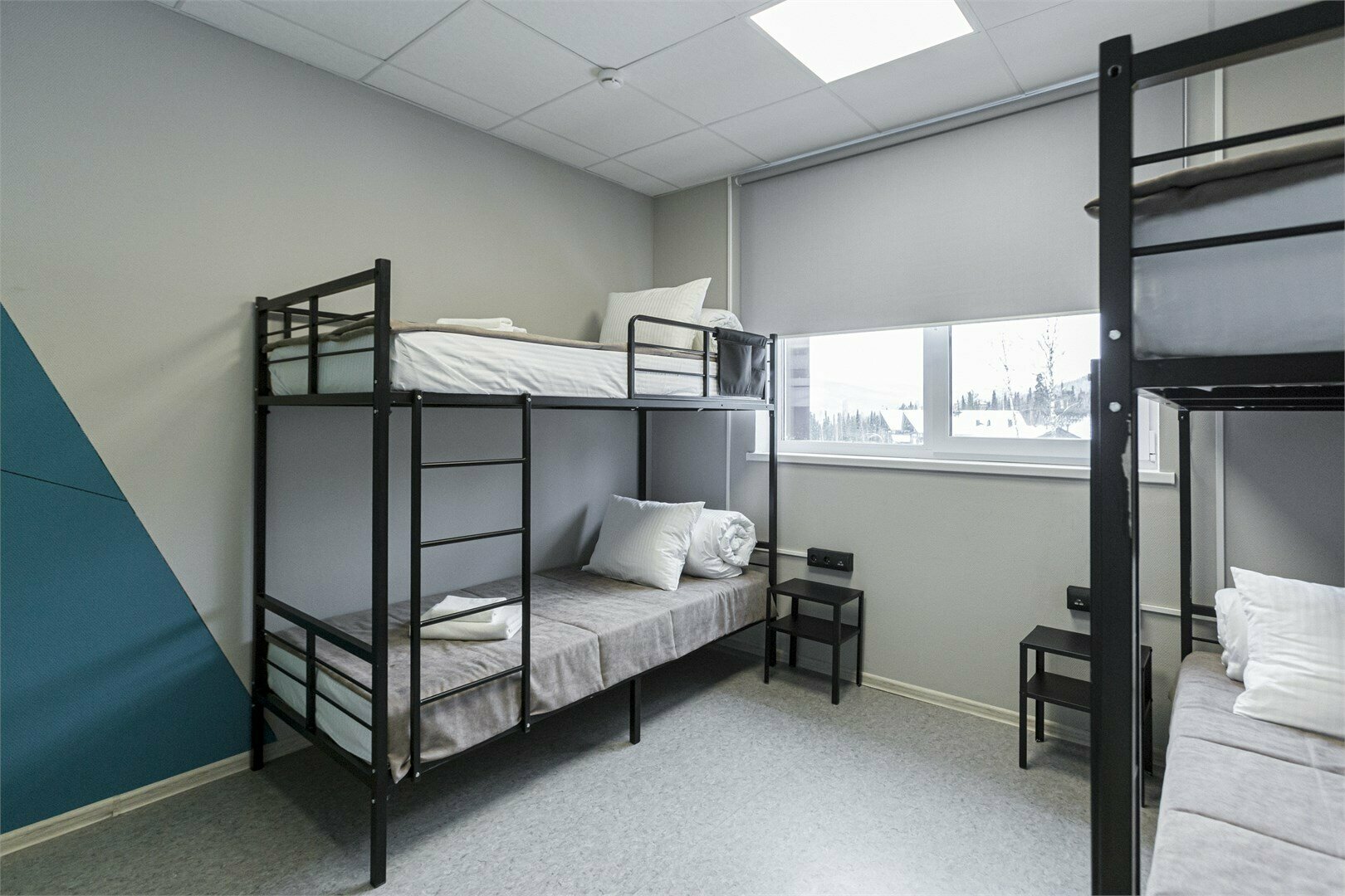 Кровать в общем номере с 4 кроватями