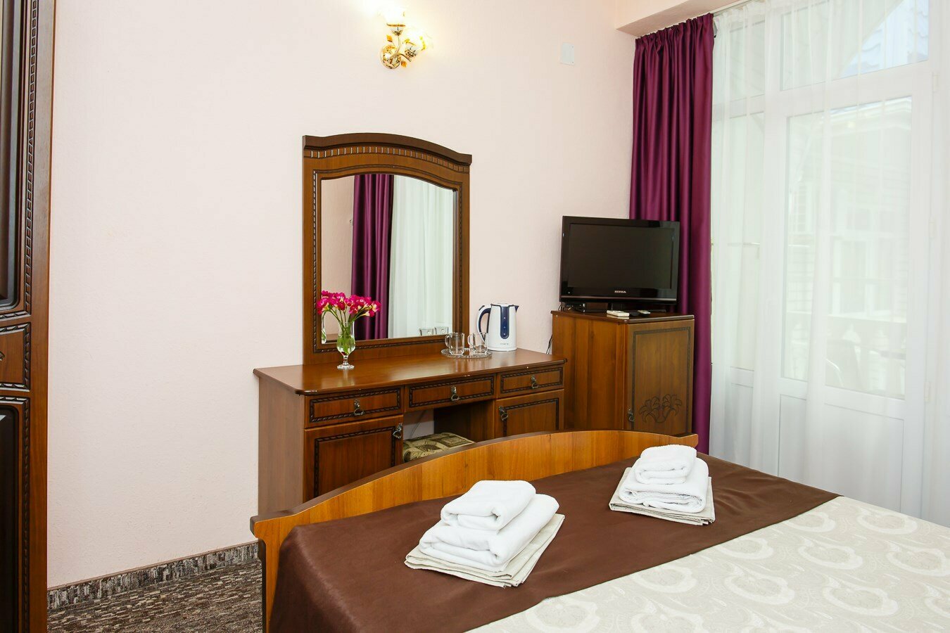 Стандарт с балконом