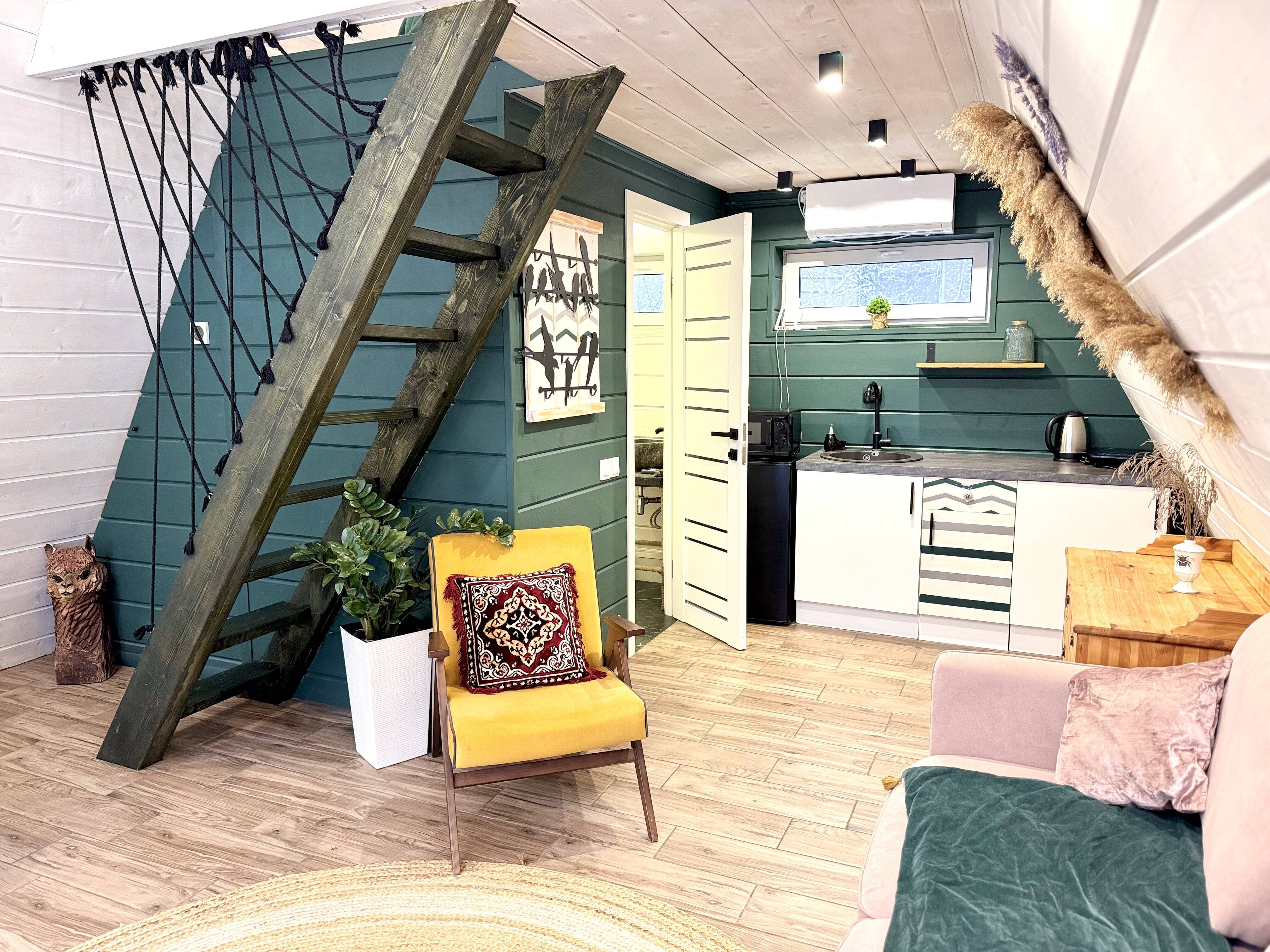 Дом Афрейм зелёный 50 м2 с видом на реку