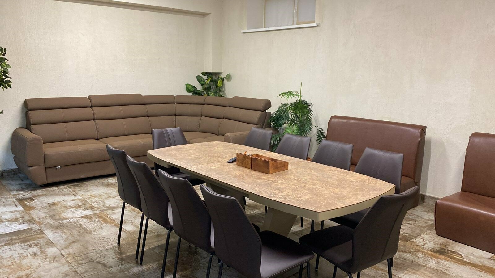 Четырехместный номер с душем